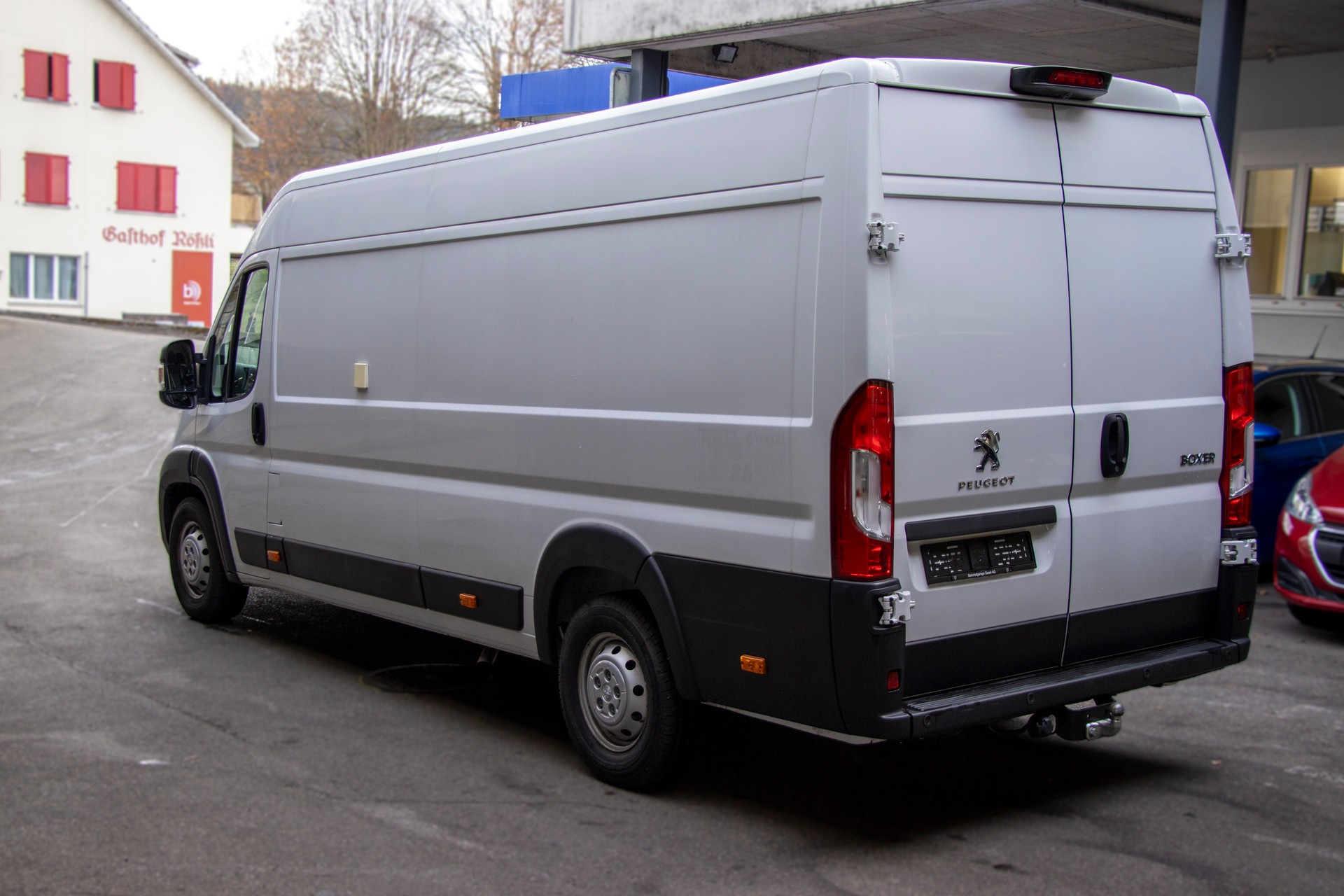 PEUGEOT Boxer 2.2 HDI 435 Premium L4H2-image-2