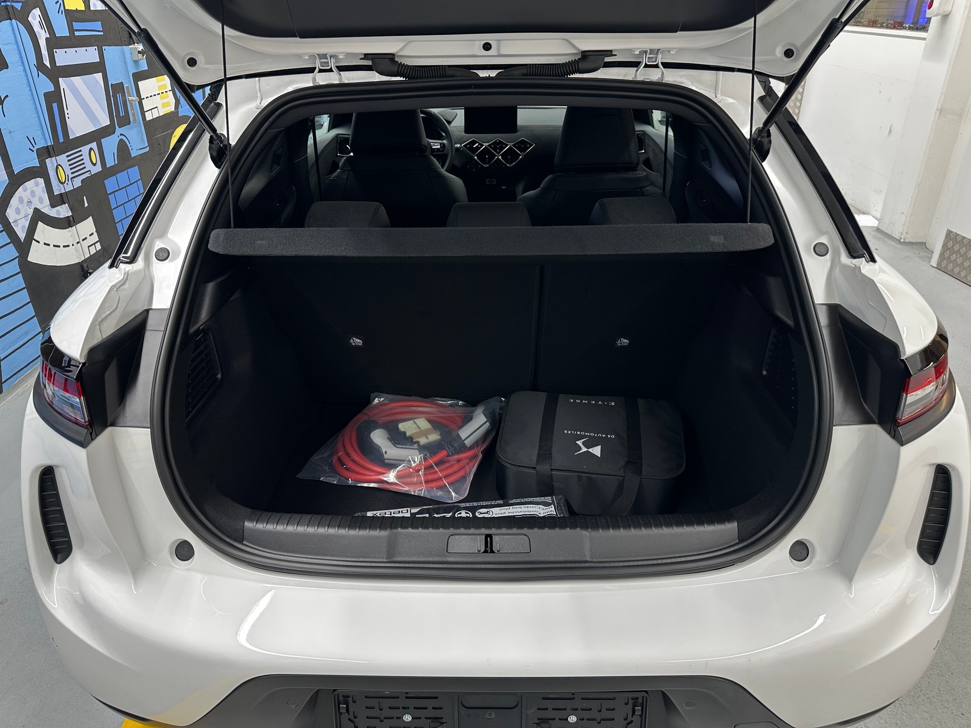 DS AUTOMOBILES DS 3 Crossback E-Tense 136 Performance Line-image-5