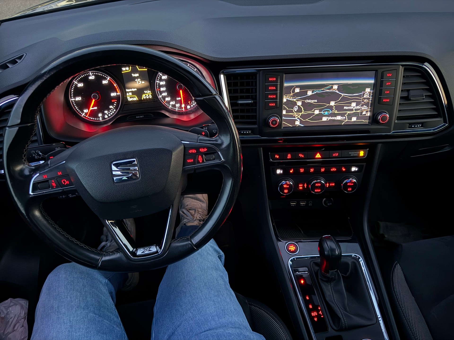 SEAT Ateca 2.0 TDI CR Xcellence 4Drive DSG-image-10