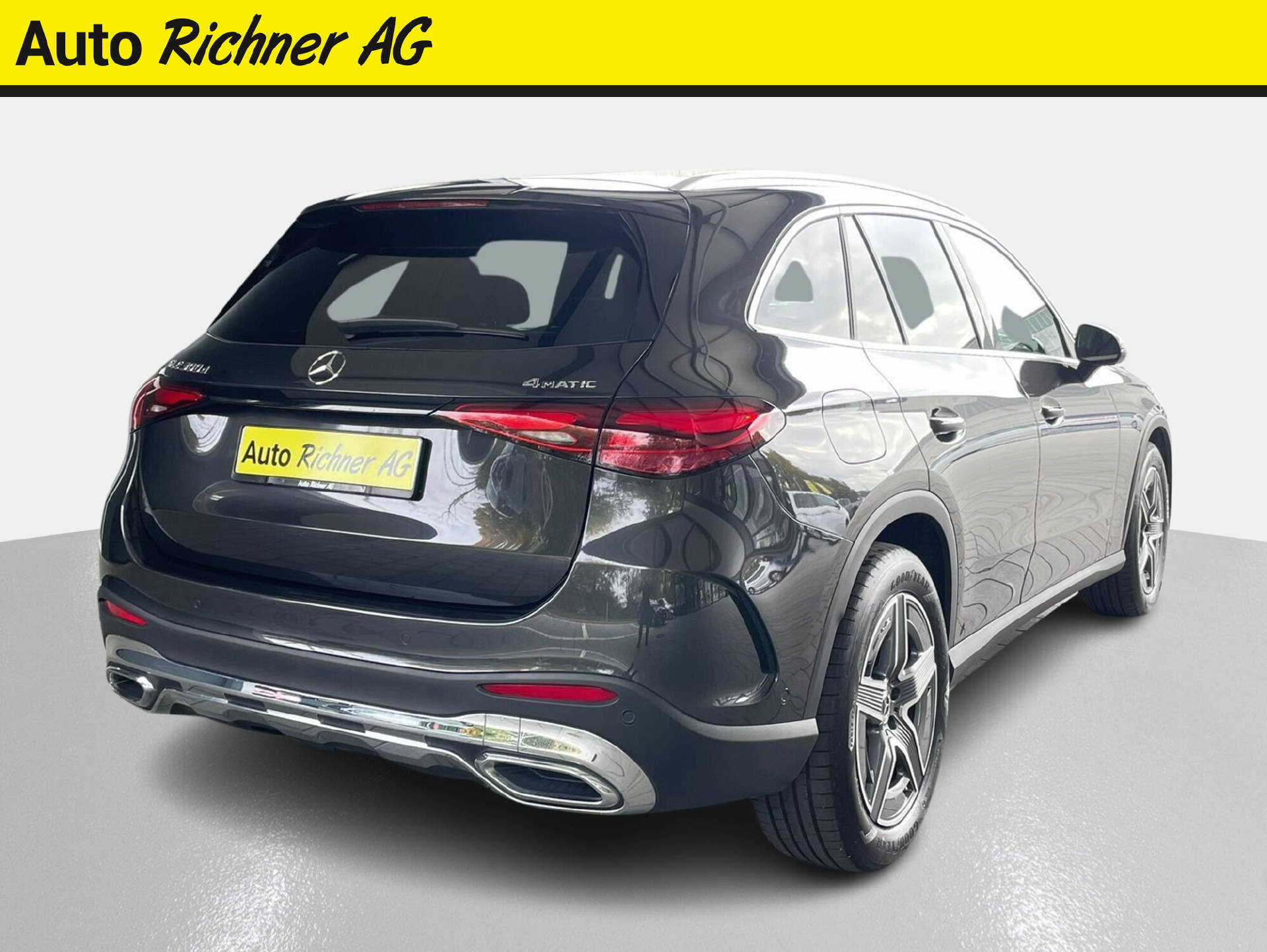 MERCEDES-BENZ GLC 300 d AMG Line 4matic-image-3
