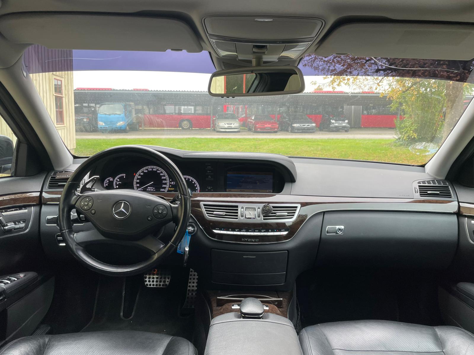MERCEDES-BENZ S 400 Hybrid 7G-Tronic-image-15