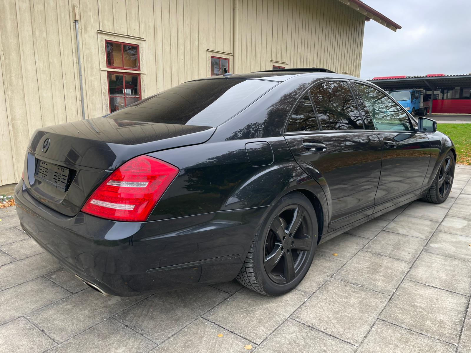 MERCEDES-BENZ S 400 Hybrid 7G-Tronic-image-2