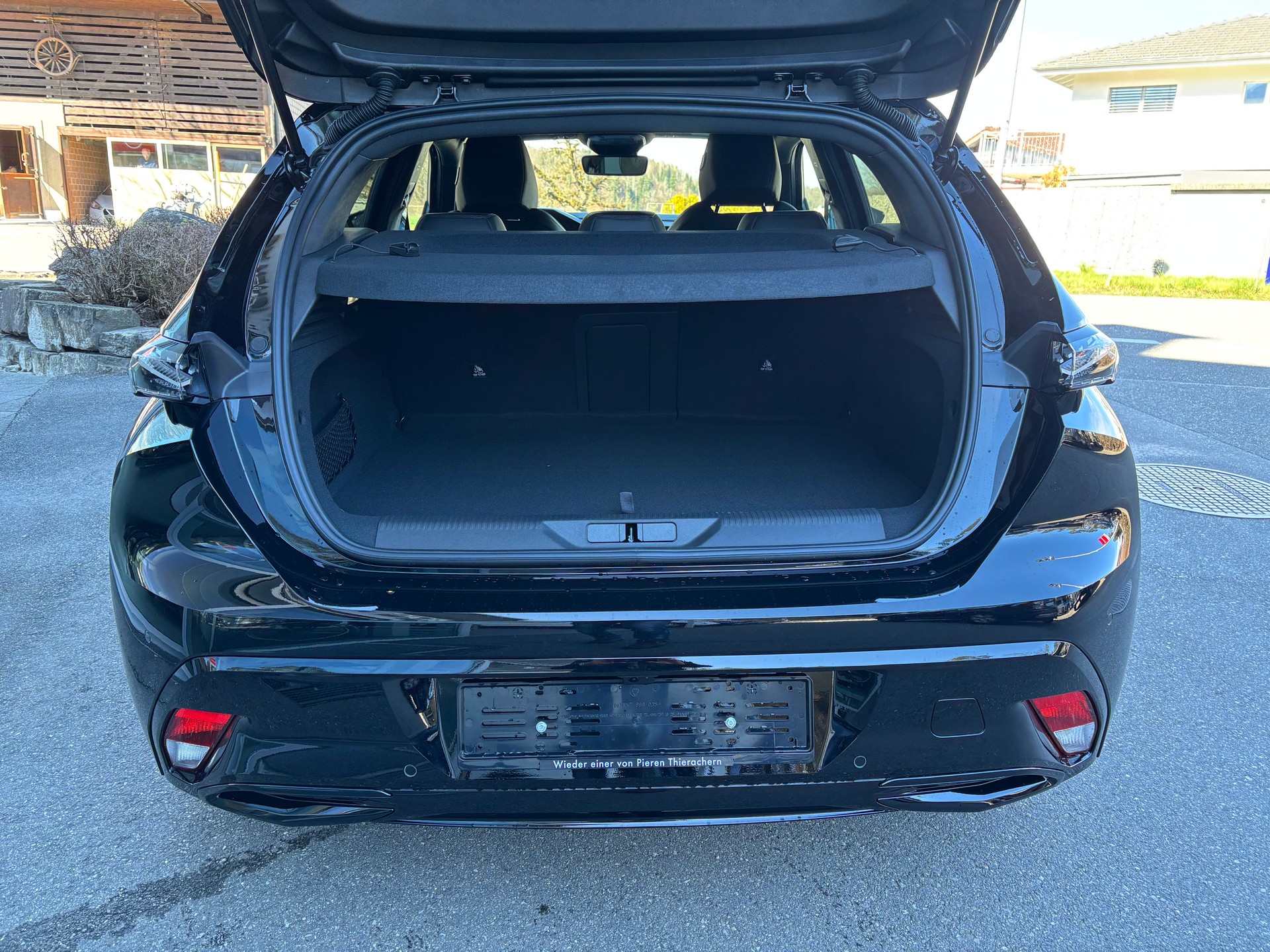 PEUGEOT 308 1.6 PHEV 195 GT-image-4