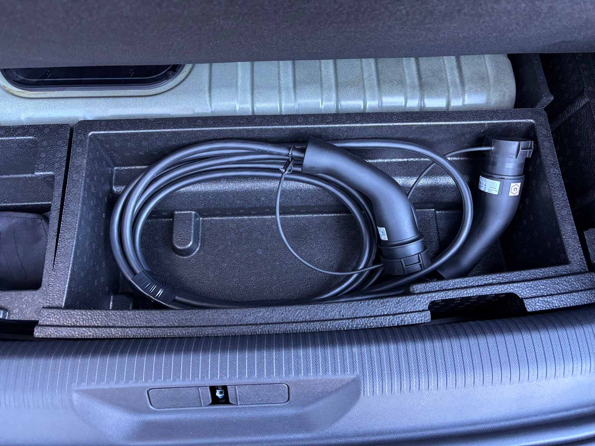 PEUGEOT 308 1.6 PHEV 195 GT-image-6