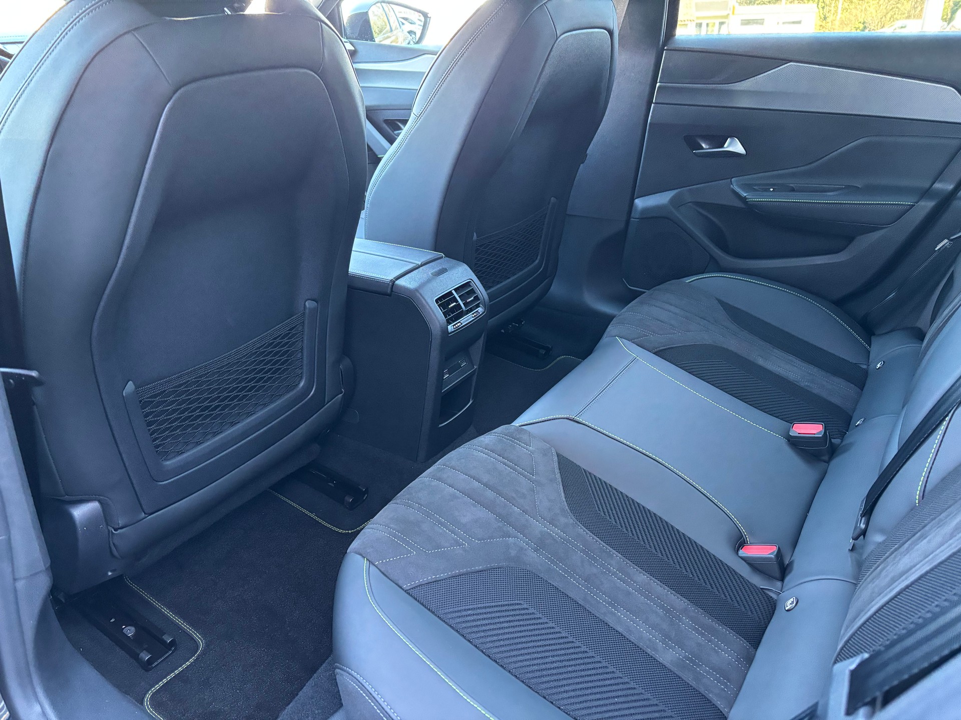 PEUGEOT 308 1.6 PHEV 195 GT-image-9