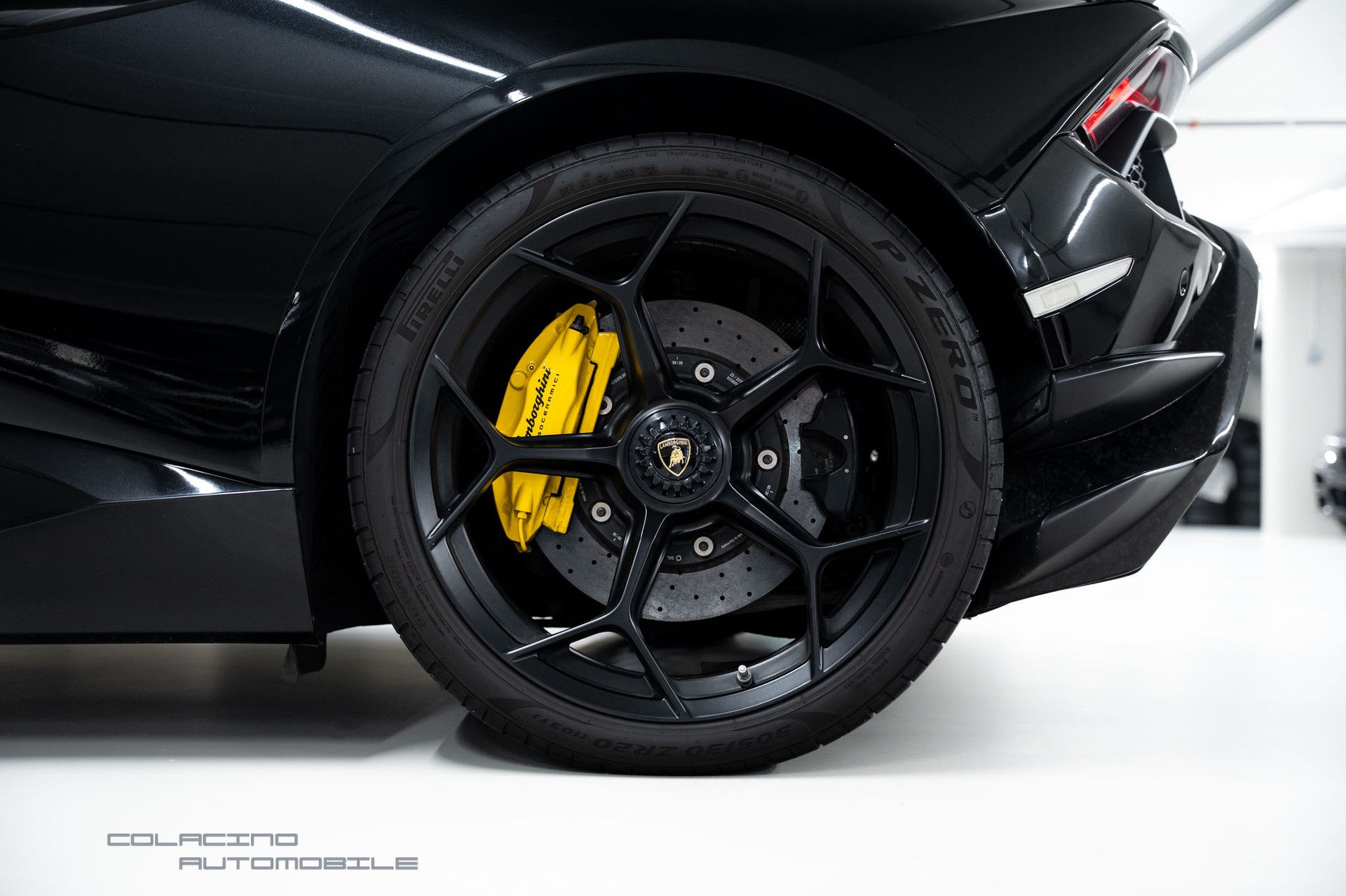 LAMBORGHINI Huracan LP640-4 Performante DCT-image-13