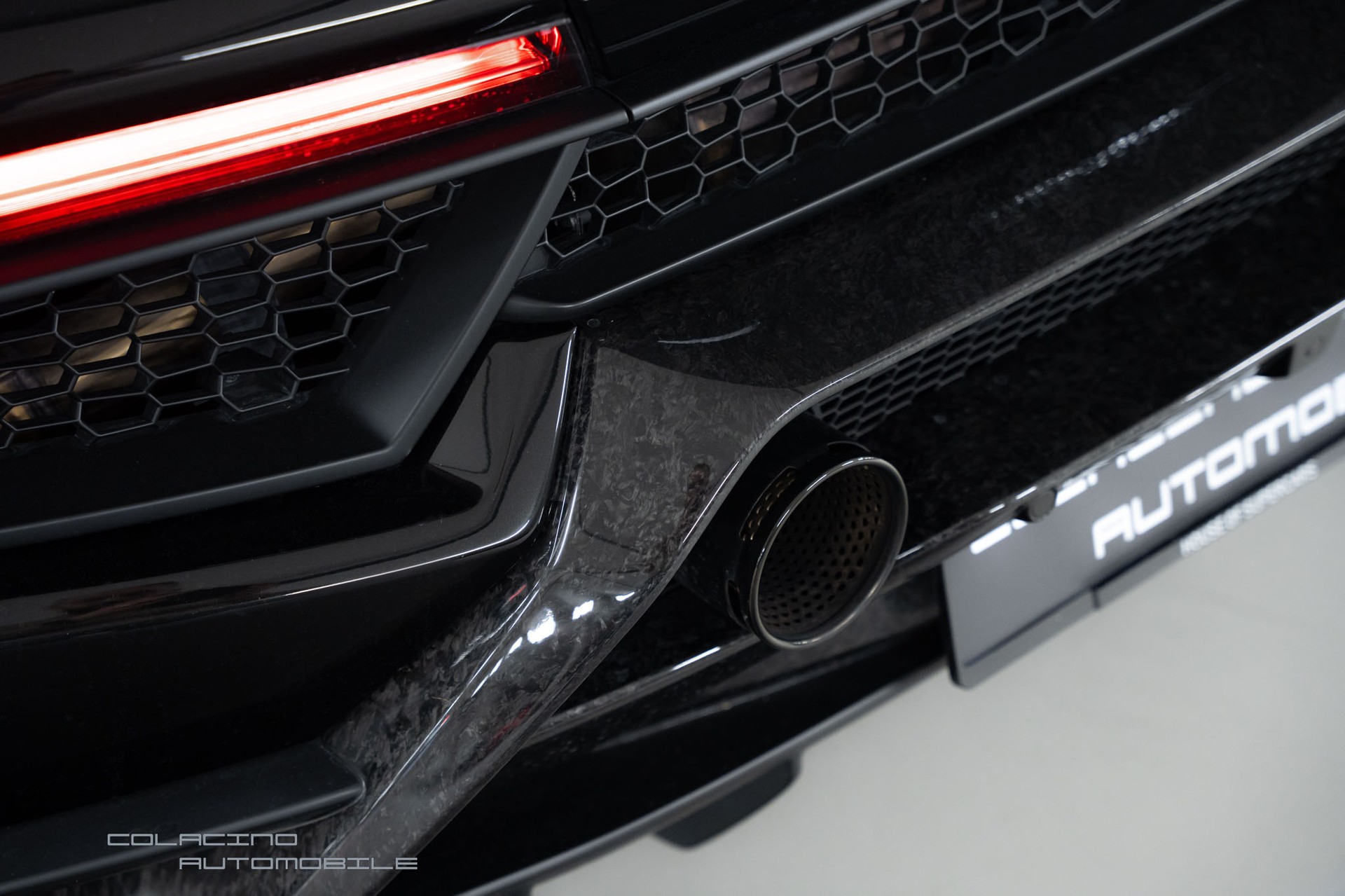 LAMBORGHINI Huracan LP640-4 Performante DCT-image-15