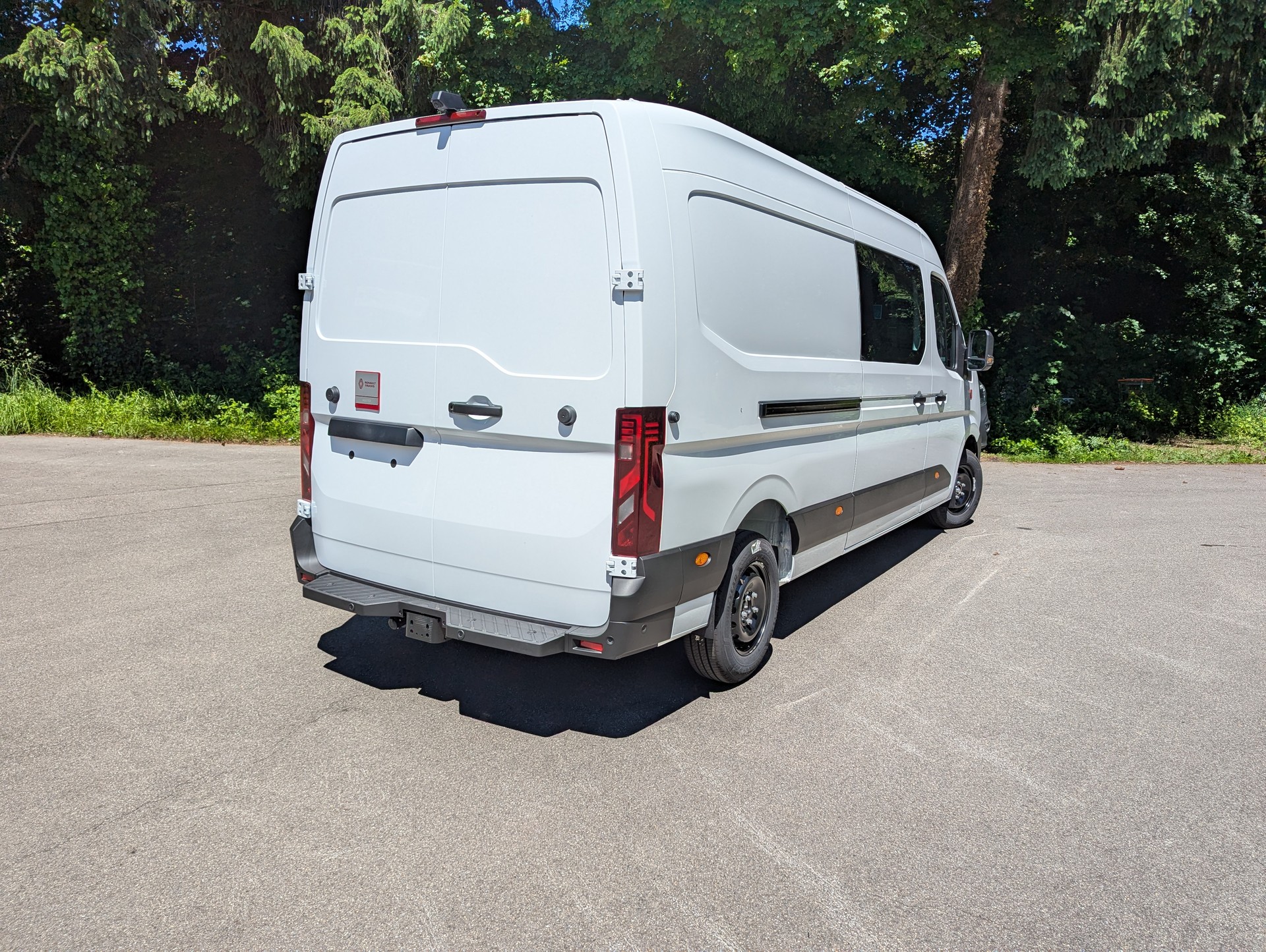 RENAULT 170.35 BVA L3H2-image-2