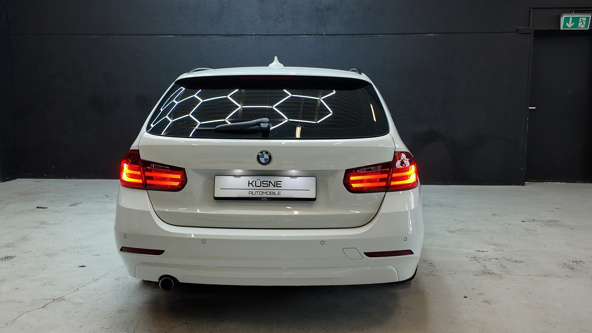 BMW 316d Touring Business Steptronic-image-4