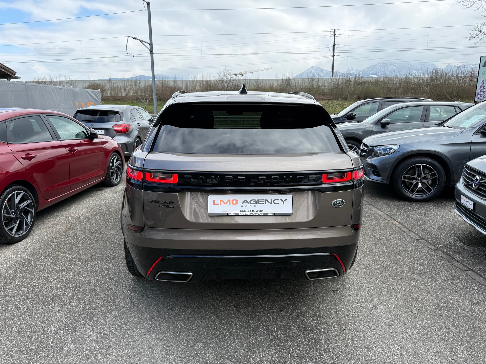 LAND ROVER Range Rover Velar R-Dynamic P 300 SE Automatic-image-4