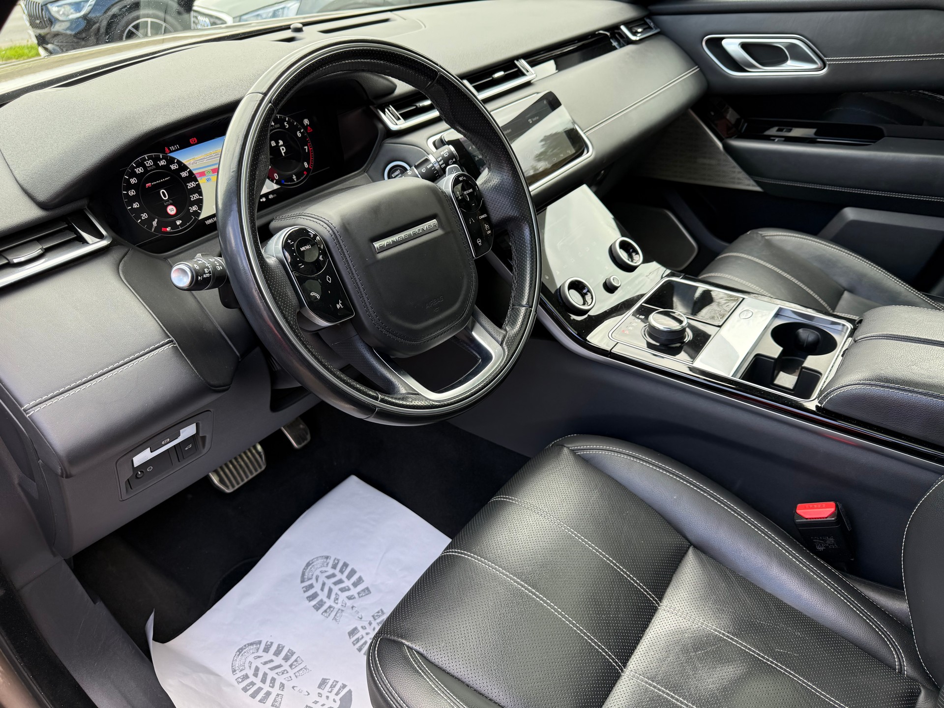 LAND ROVER Range Rover Velar R-Dynamic P 300 SE Automatic-image-7