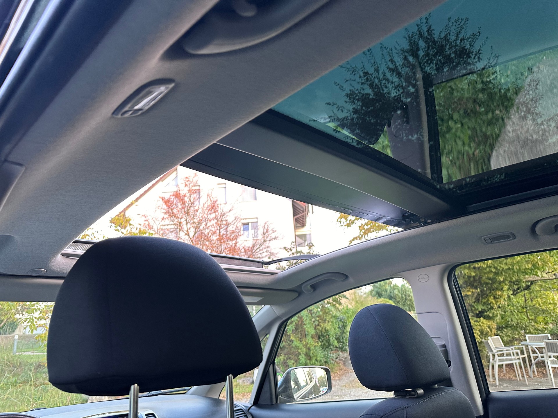 HYUNDAI iX20 1.6 Style Automatic-image-9