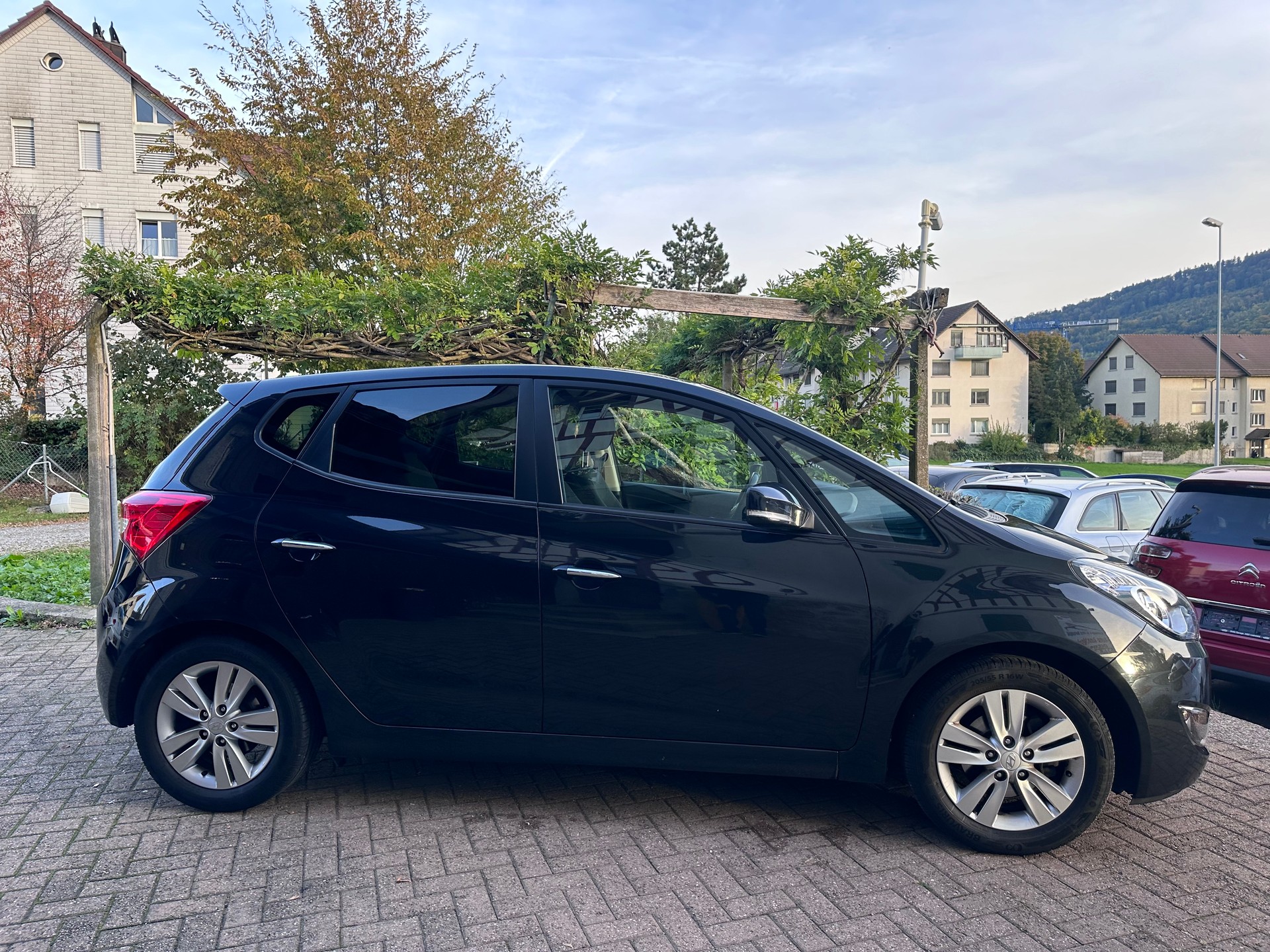 HYUNDAI iX20 1.6 Style Automatic-image-4