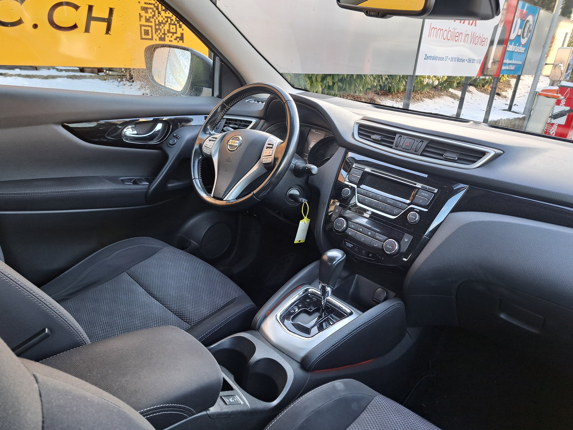 NISSAN Qashqai 1.2 DIG-T acenta Xtronic CVT-image-2
