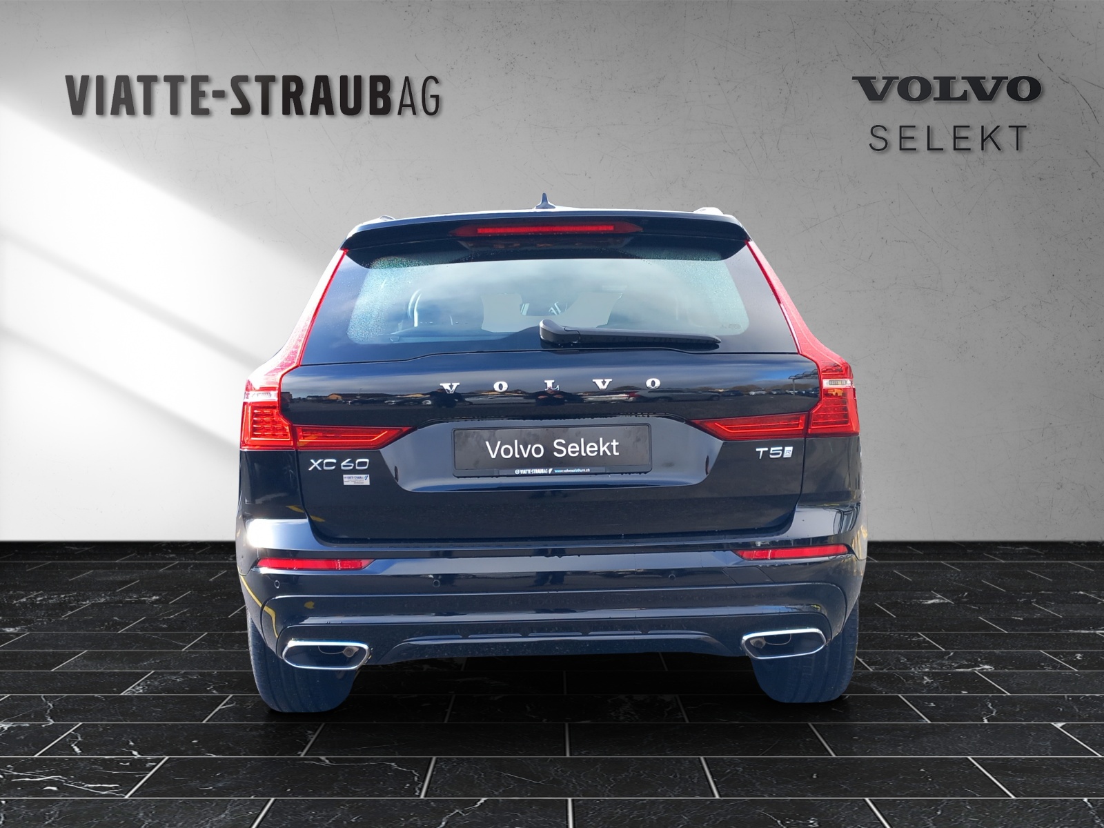 VOLVO XC60 2.0 T5 R-Design-image-3