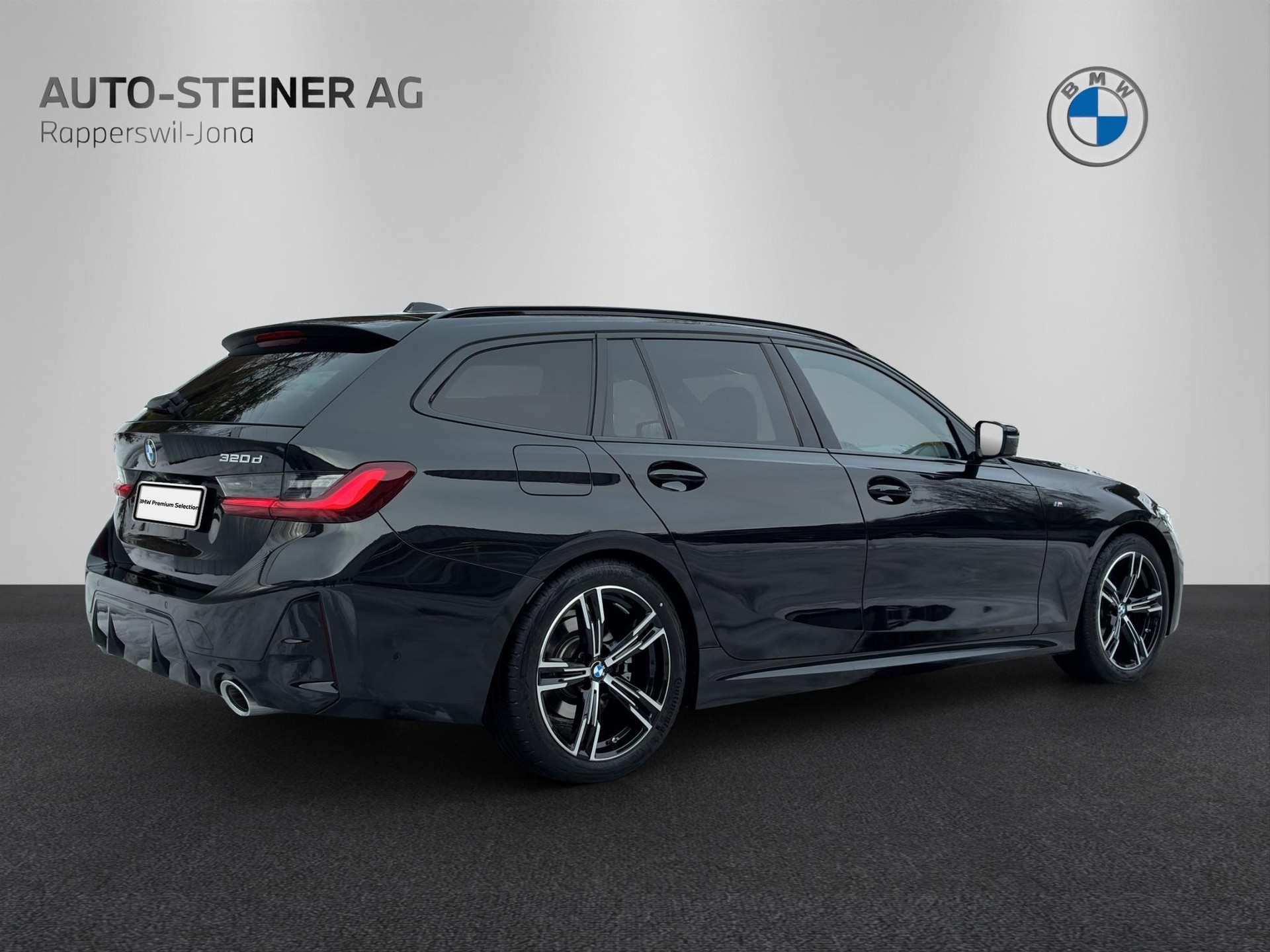 BMW 320d xDrive 48V Touring Steptronic M Sport-image-4