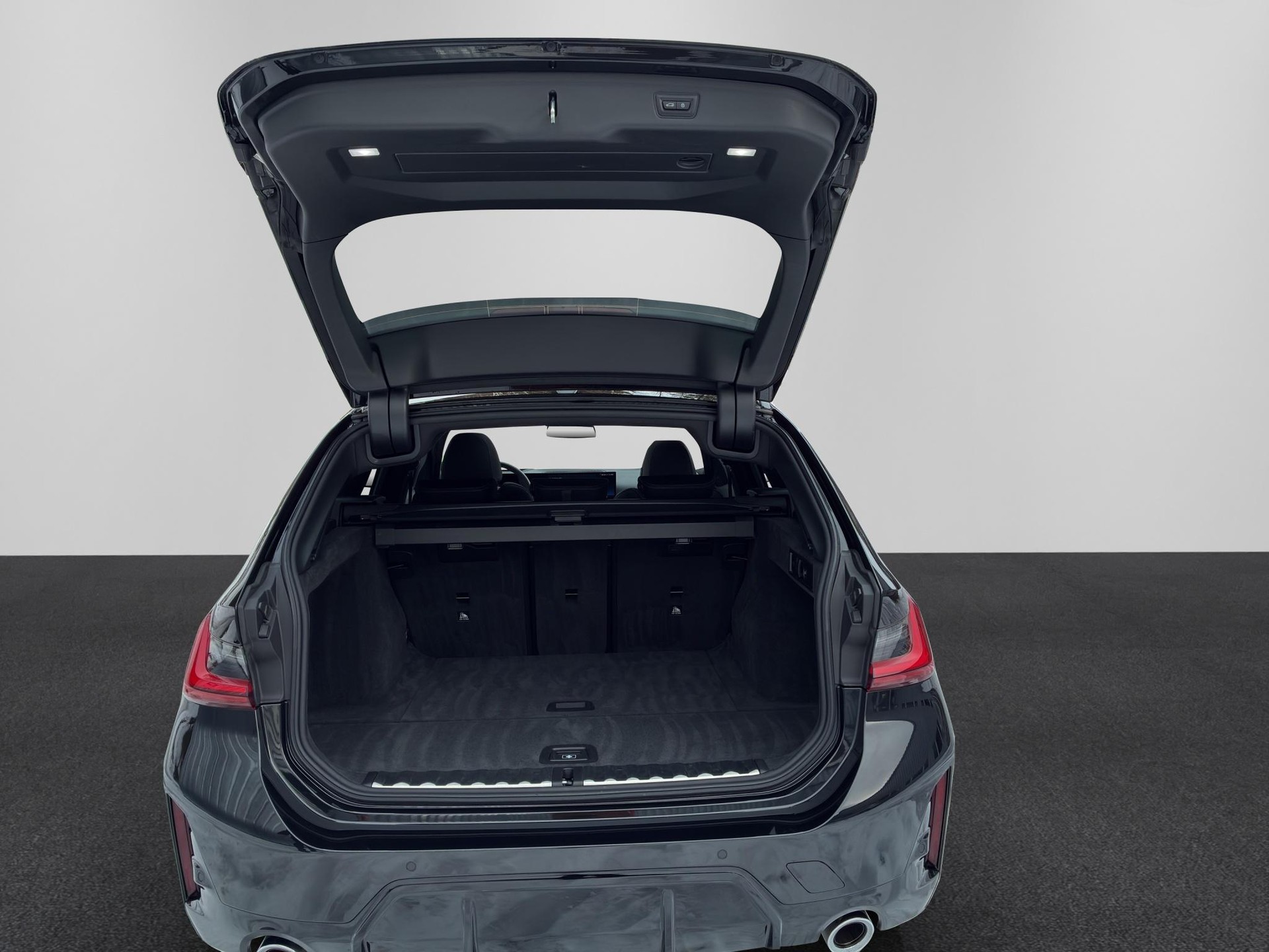 BMW 320d xDrive 48V Touring Steptronic M Sport-image-18