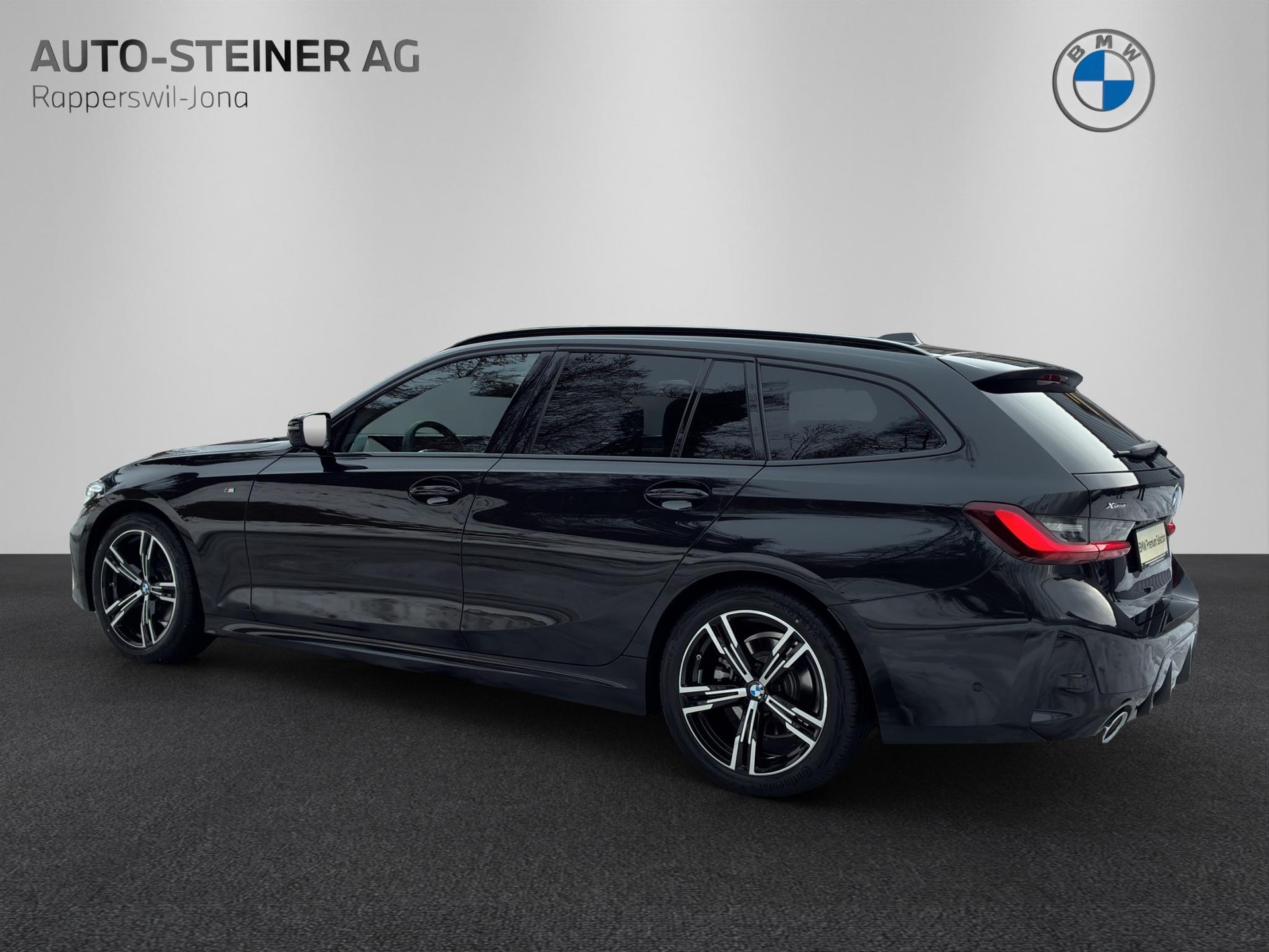 BMW 320d xDrive 48V Touring Steptronic M Sport-image-2