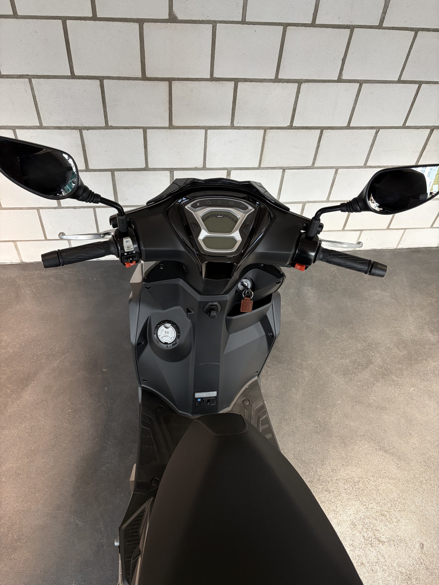 KYMCO Agility S 125i ABS Topcase-showroom-element-1