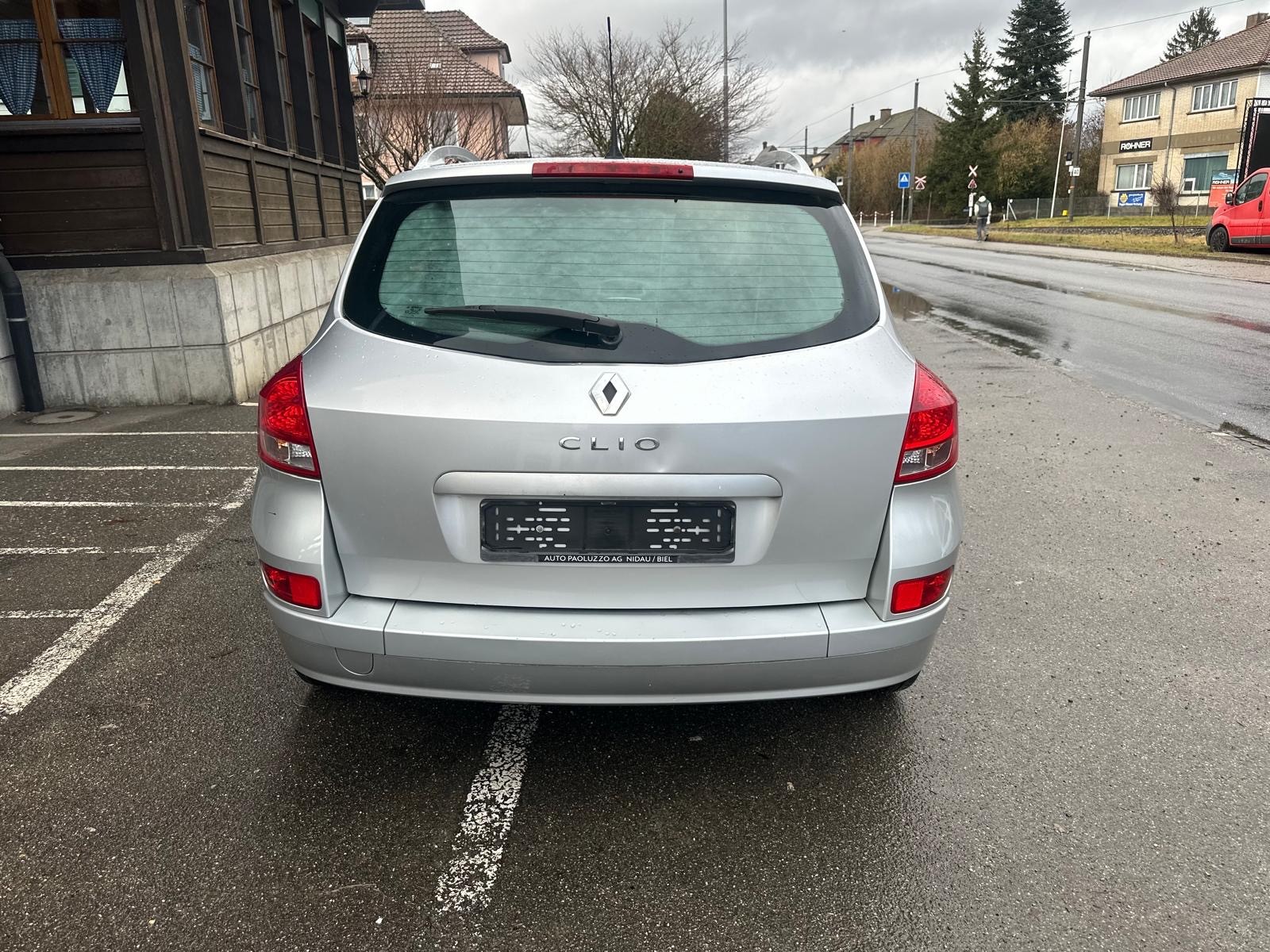 RENAULT Clio Grandtour 1.6 16V Dynamique-image-5