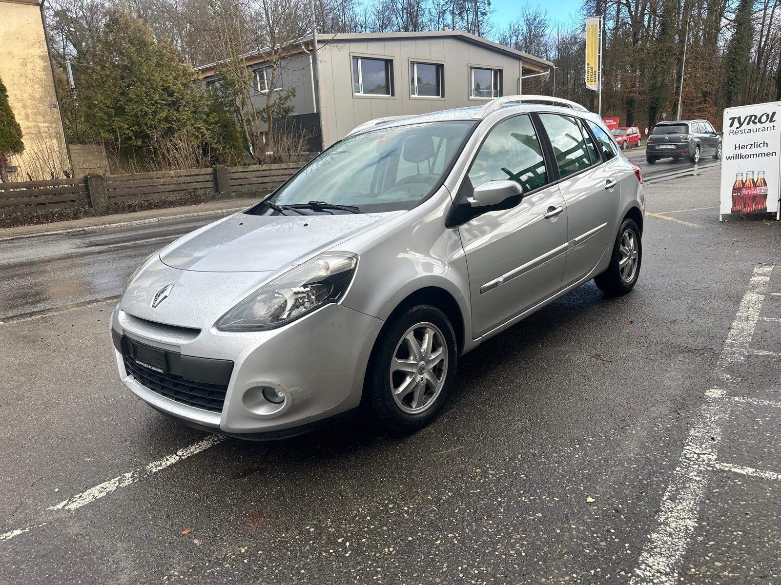 RENAULT Clio Grandtour 1.6 16V Dynamique-showroom-element-1