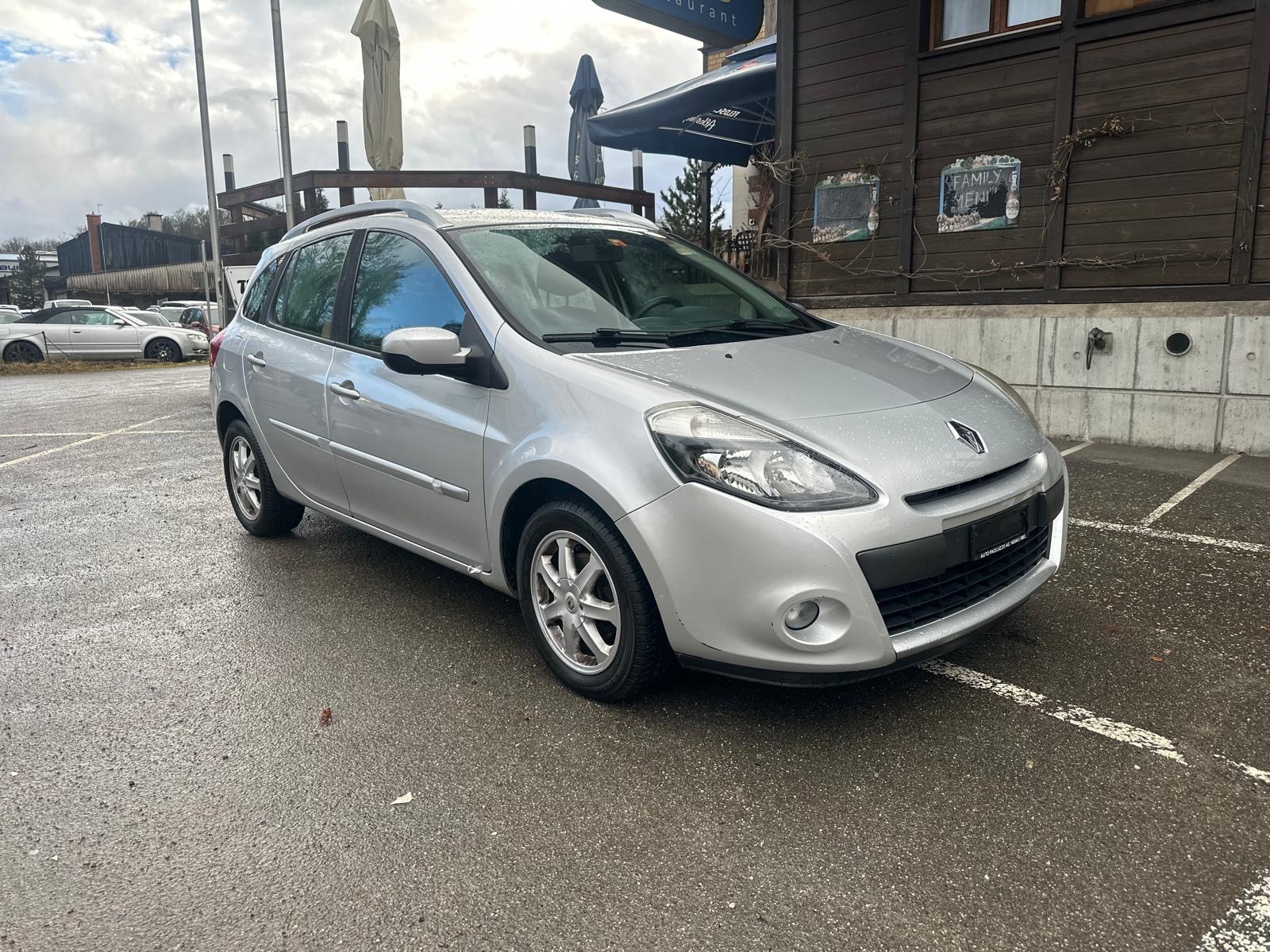 RENAULT Clio Grandtour 1.6 16V Dynamique