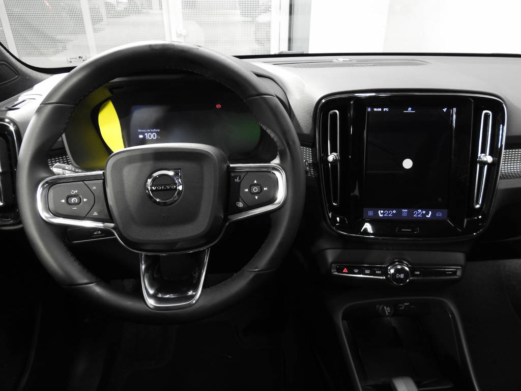 VOLVO EX40 Twin Ultra AWD-image-7