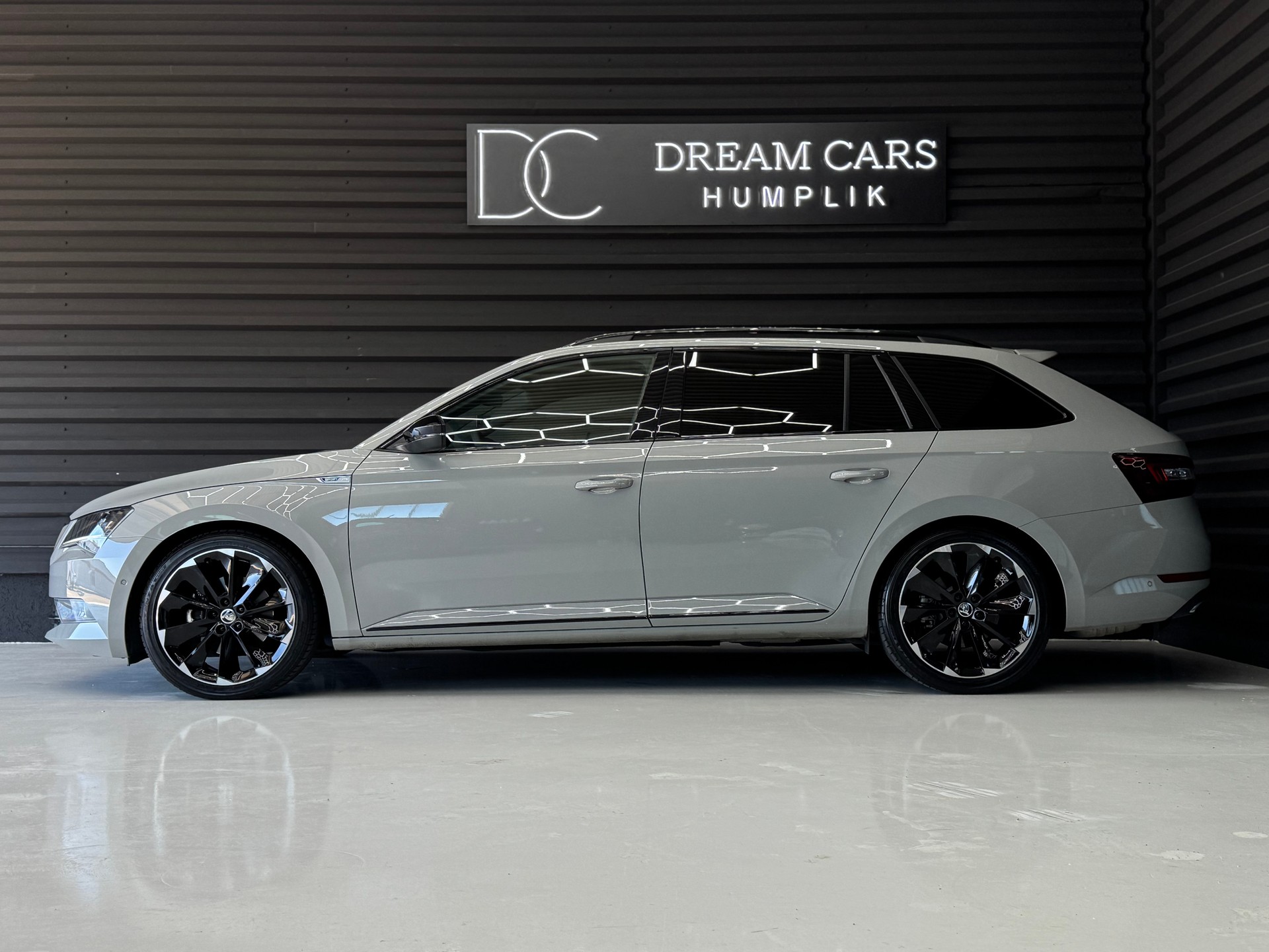 SKODA Superb Combi 2.0 TDi SportLine+ (ABT) 4x4 DSG-image-4
