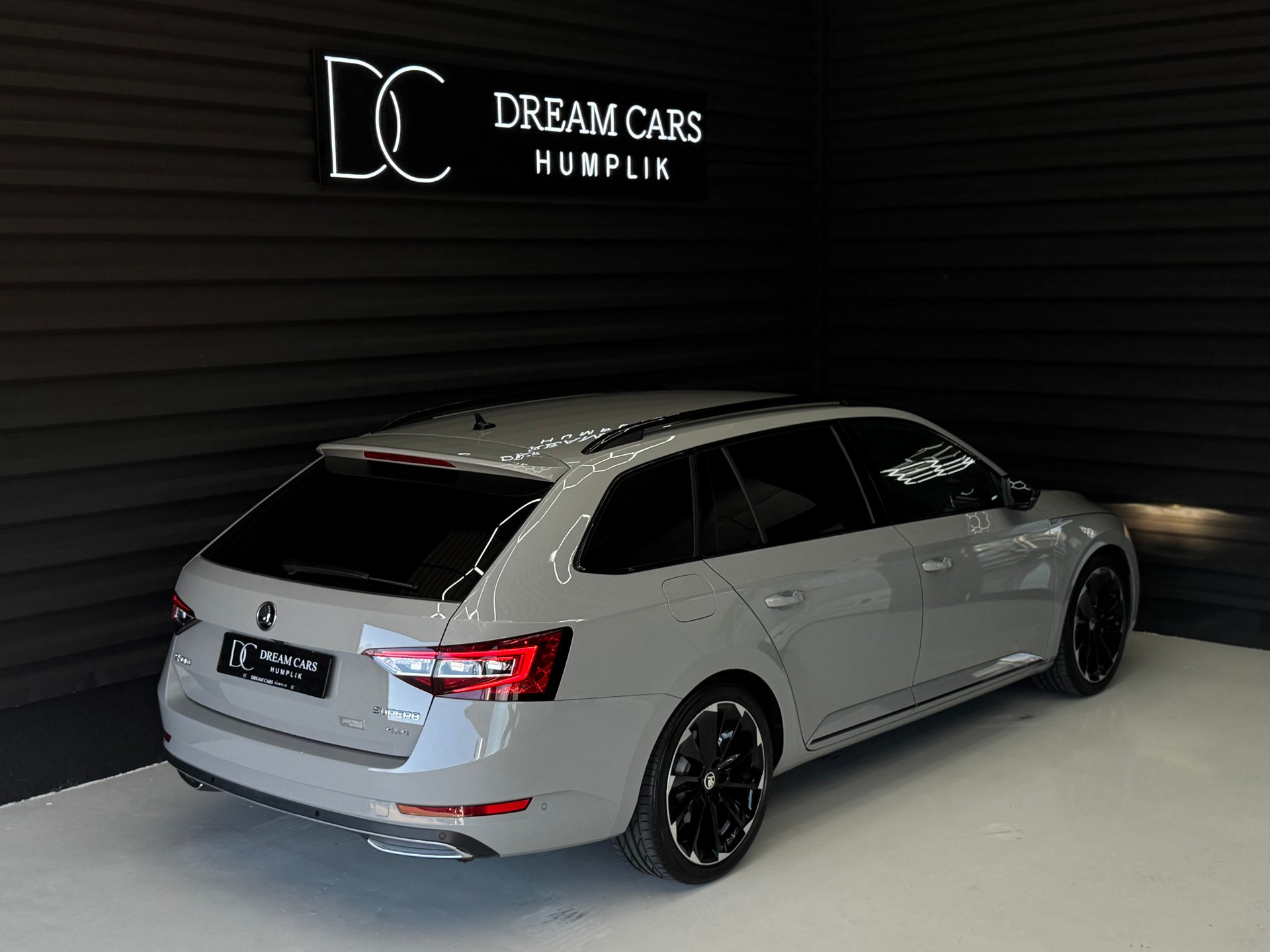 SKODA Superb Combi 2.0 TDi SportLine+ (ABT) 4x4 DSG-image-6