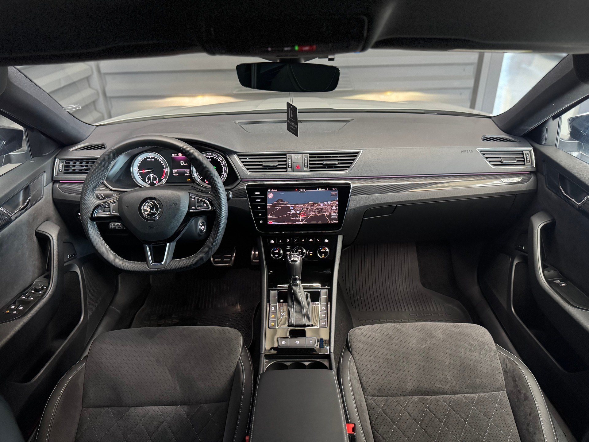 SKODA Superb Combi 2.0 TDi SportLine+ (ABT) 4x4 DSG-image-12