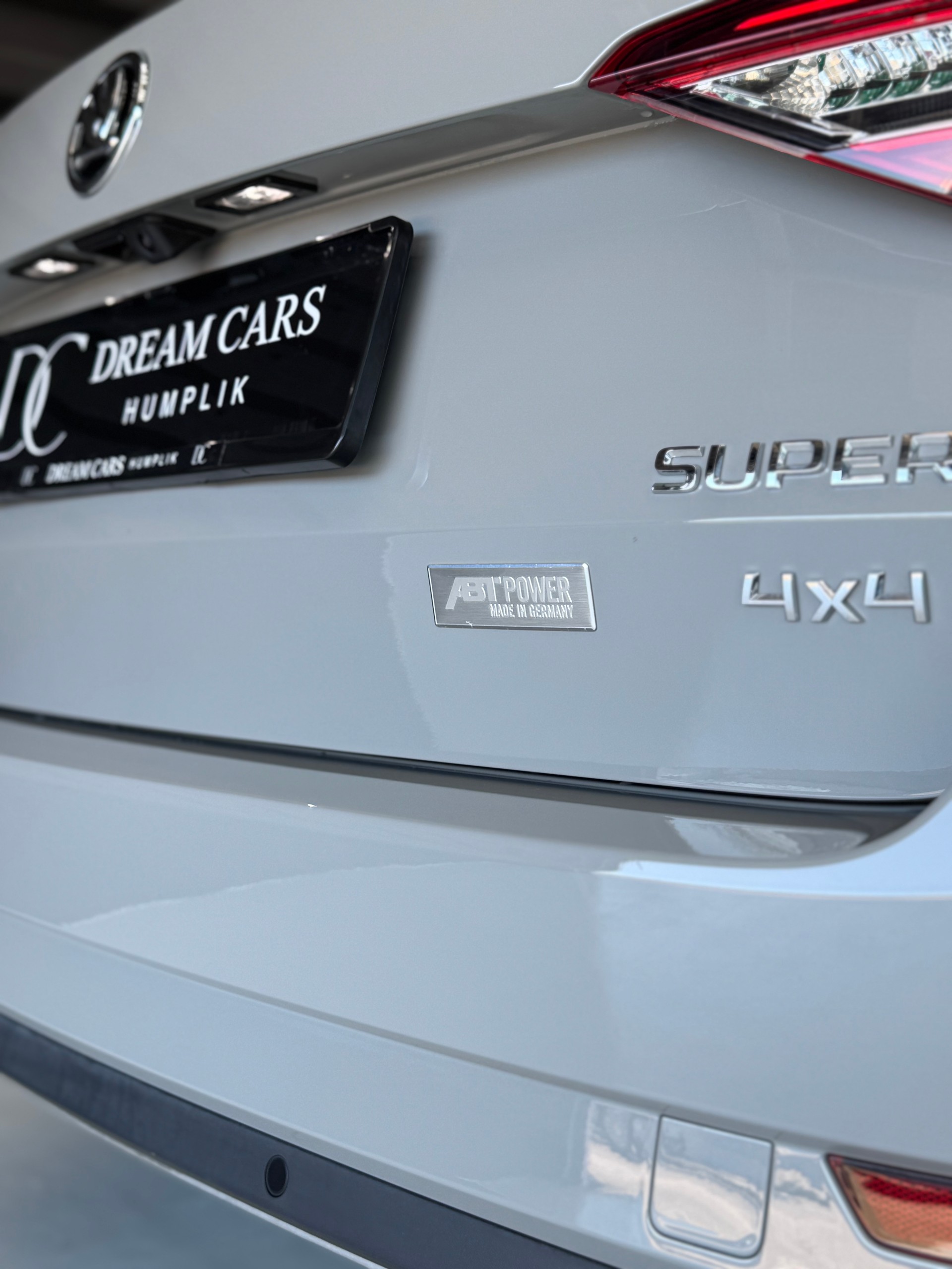SKODA Superb Combi 2.0 TDi SportLine+ (ABT) 4x4 DSG-image-11