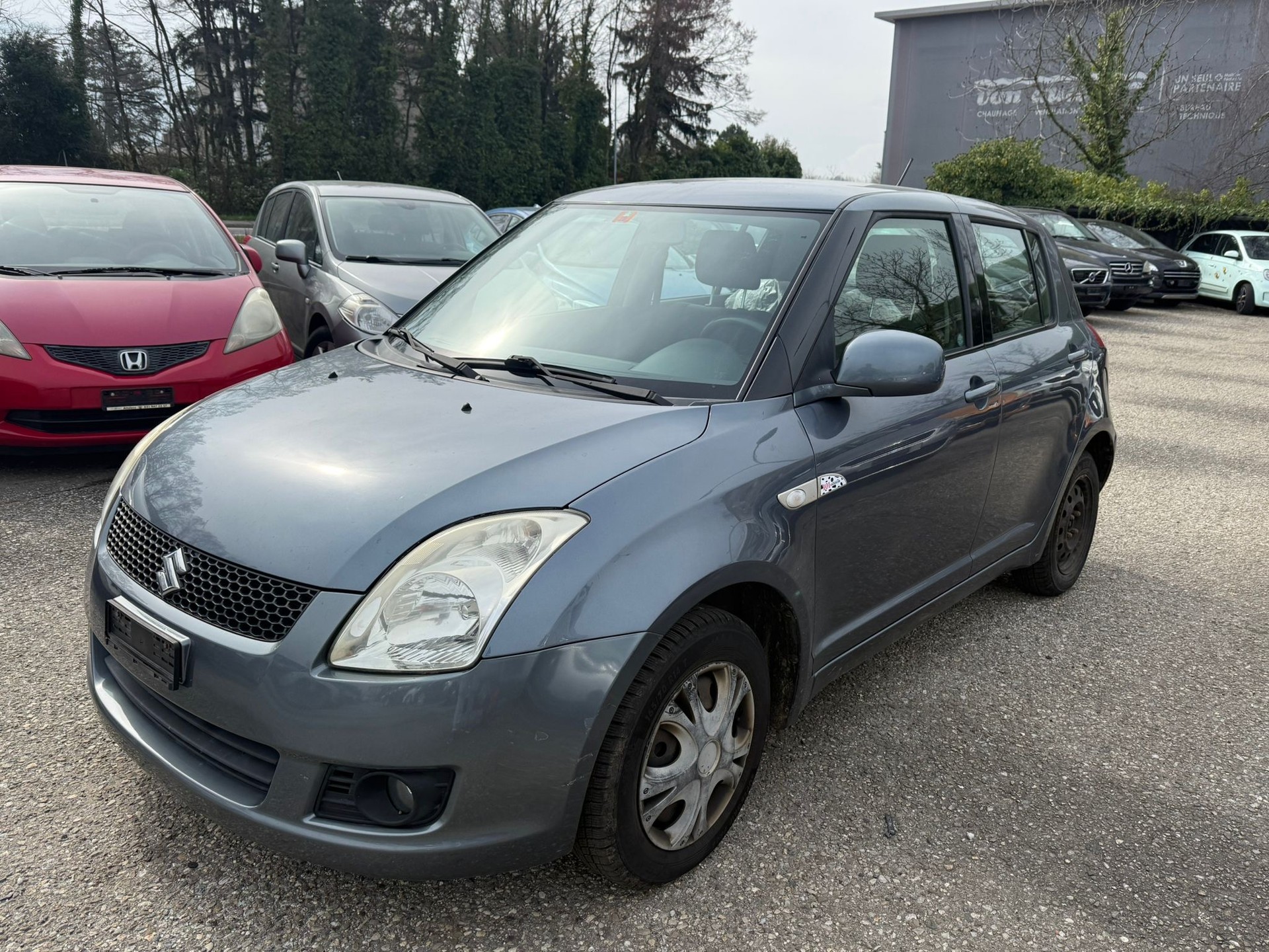 SUZUKI Swift 1.3i 16V GL Top 4x4-image-1