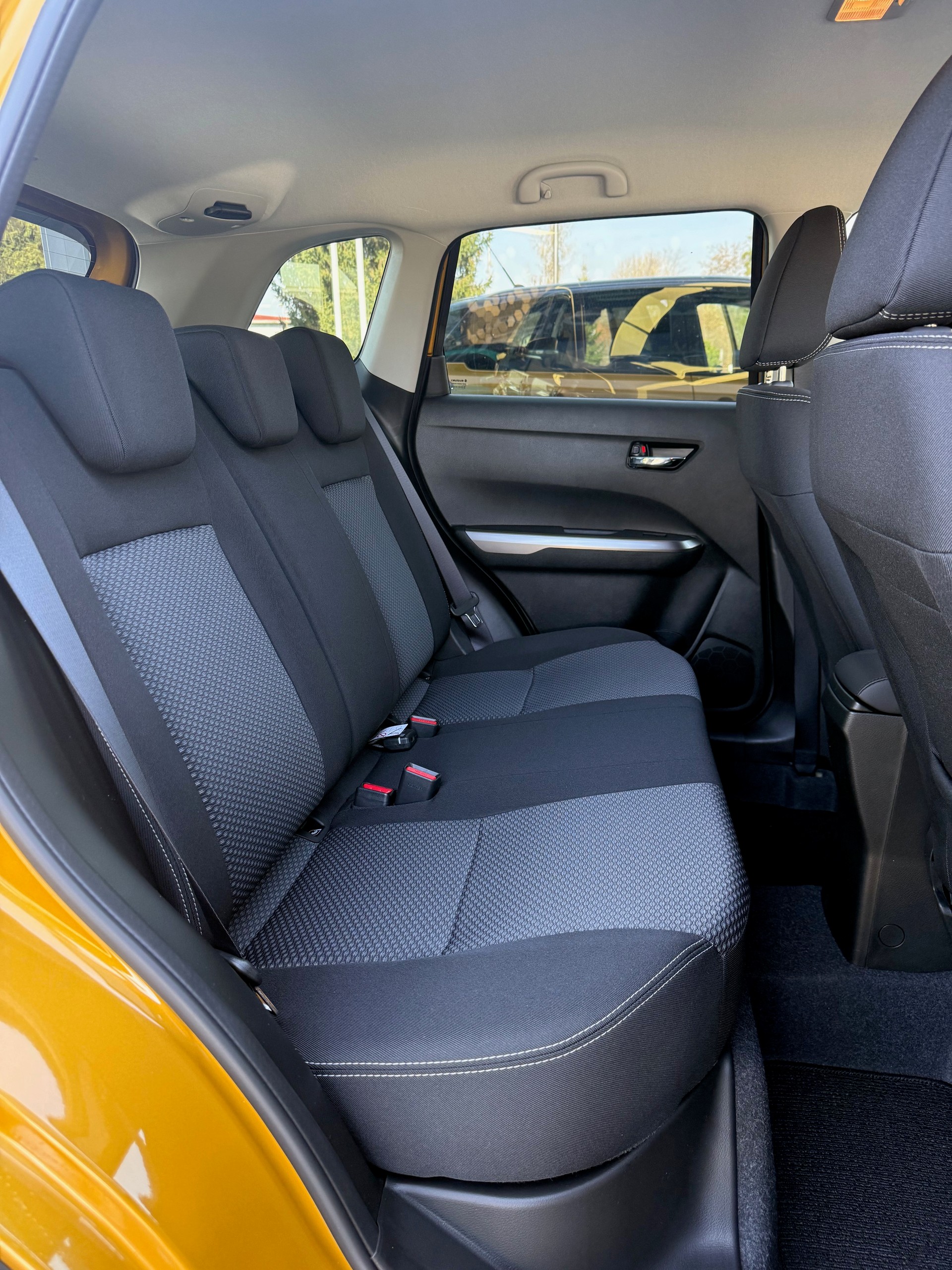 SUZUKI Vitara 1.4 Boosterjet Sakura 4x4 Hybrid Automatic-image-8