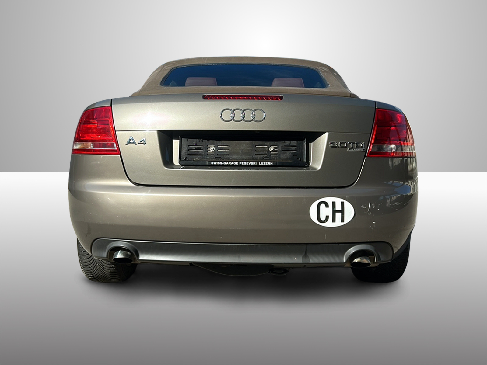 AUDI A4 Cabriolet 3.0 TDI quattro-image-3