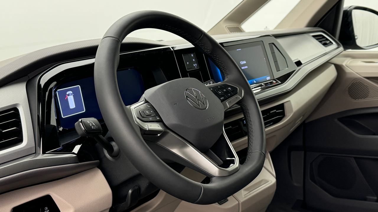 VW Multivan 2.0 TDI Life DSG Lang-image-6