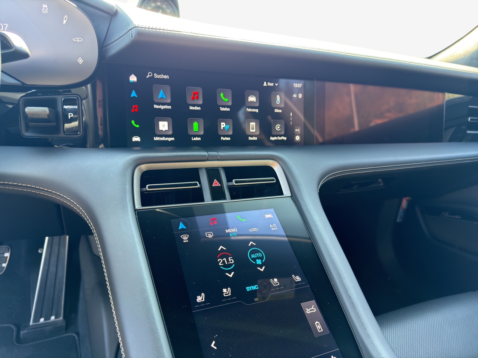 PORSCHE Taycan Turbo 104kWh-image-11