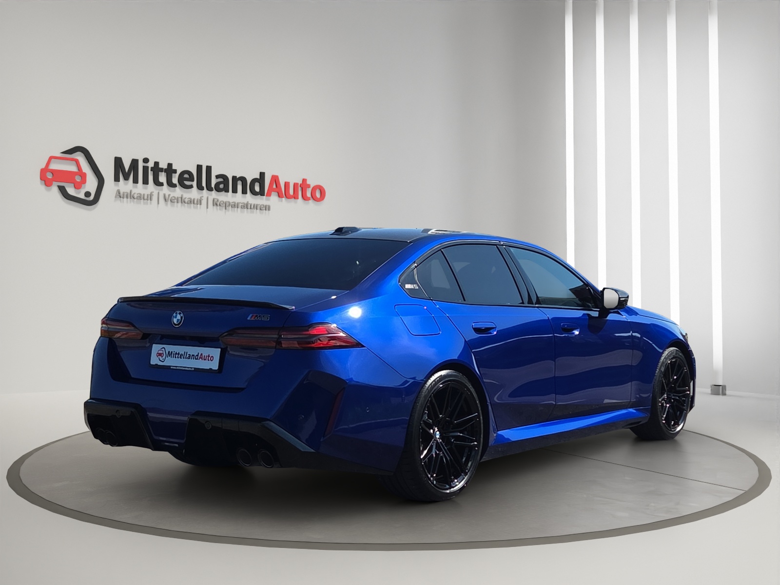 BMW M5 xDrive-image-11