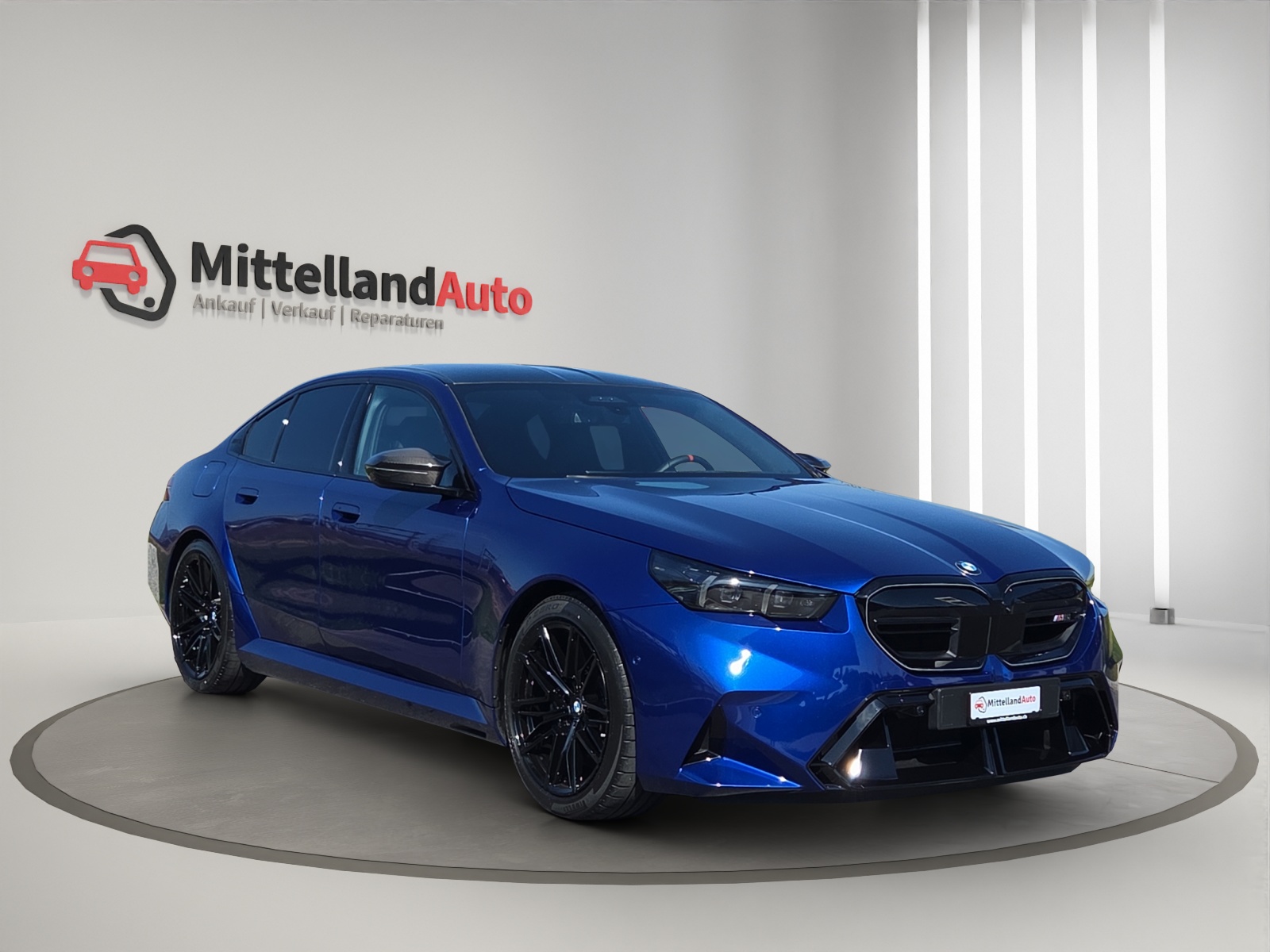 BMW M5 xDrive-image-2