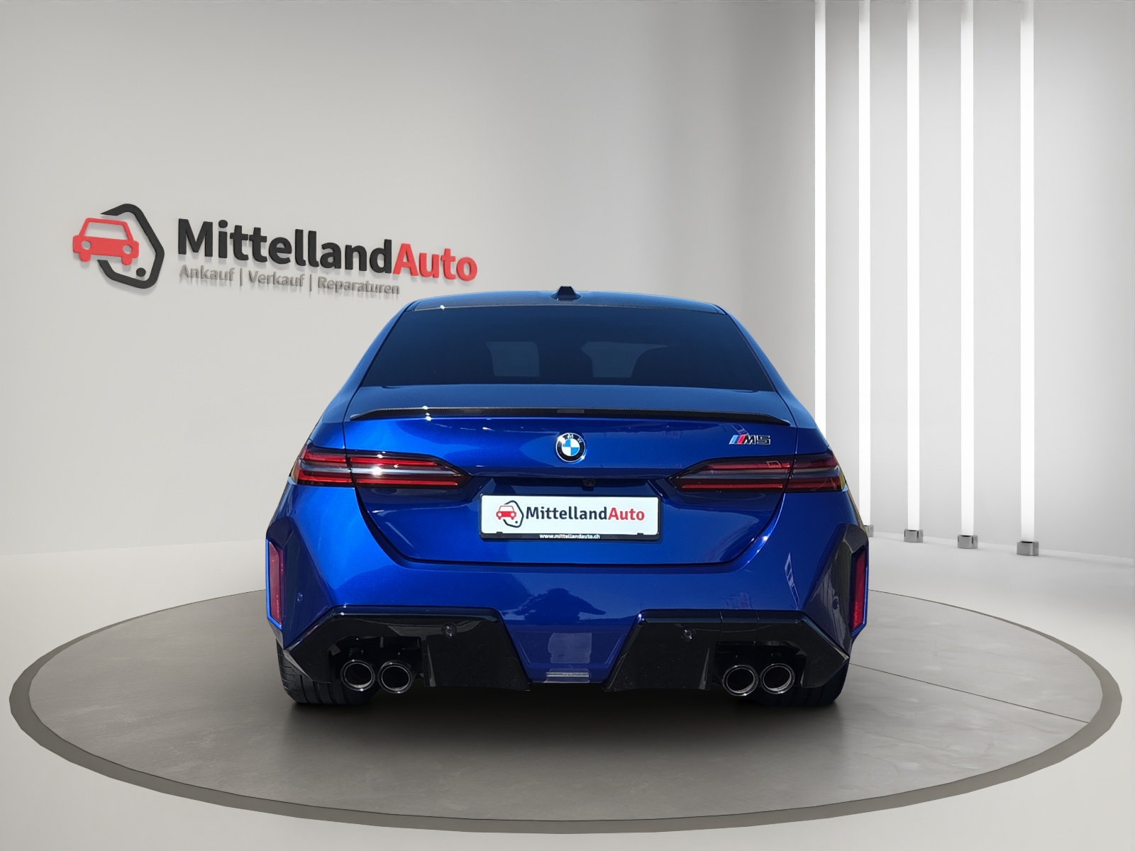 BMW M5 xDrive-image-12