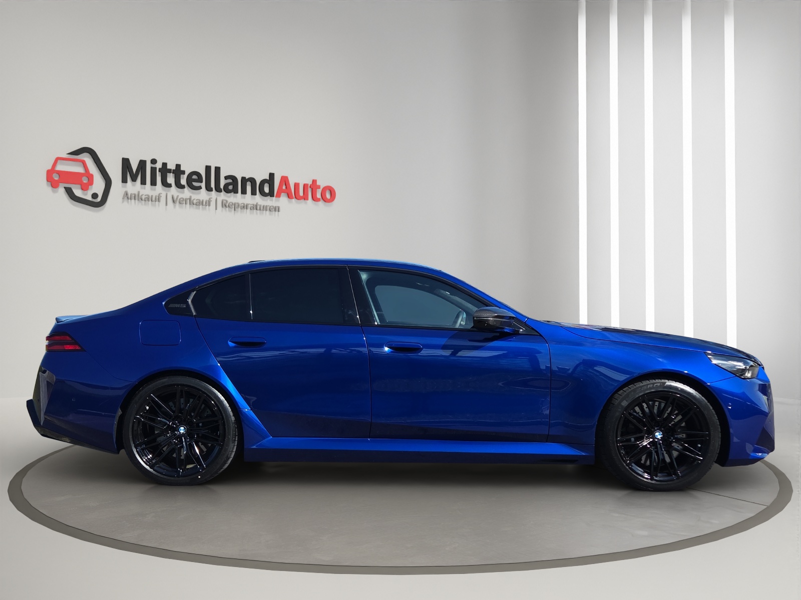 BMW M5 xDrive-image-3