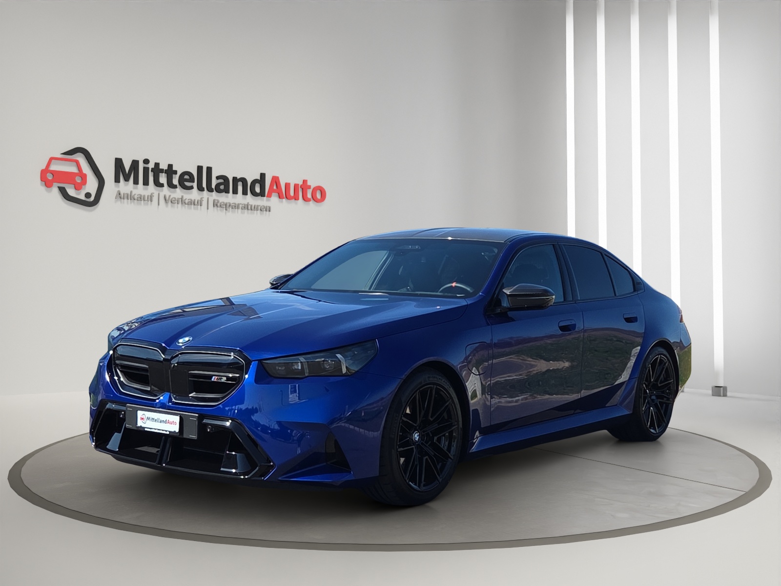 BMW M5 xDrive-image-0