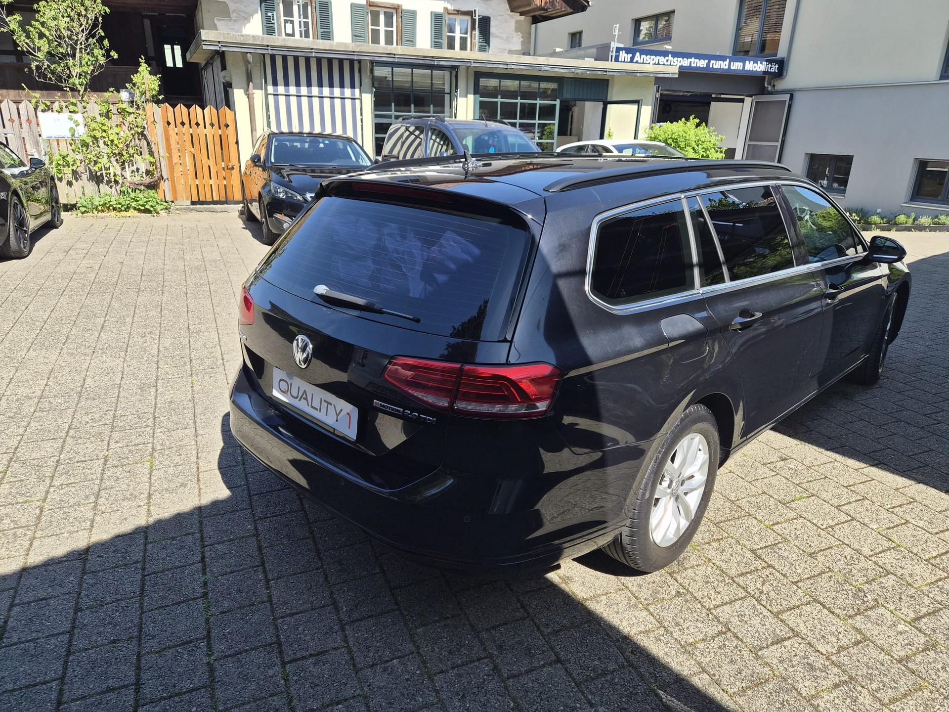 VW Passat Variant 2.0 TDI SCR BMT Comfortline 4Motion-image-4