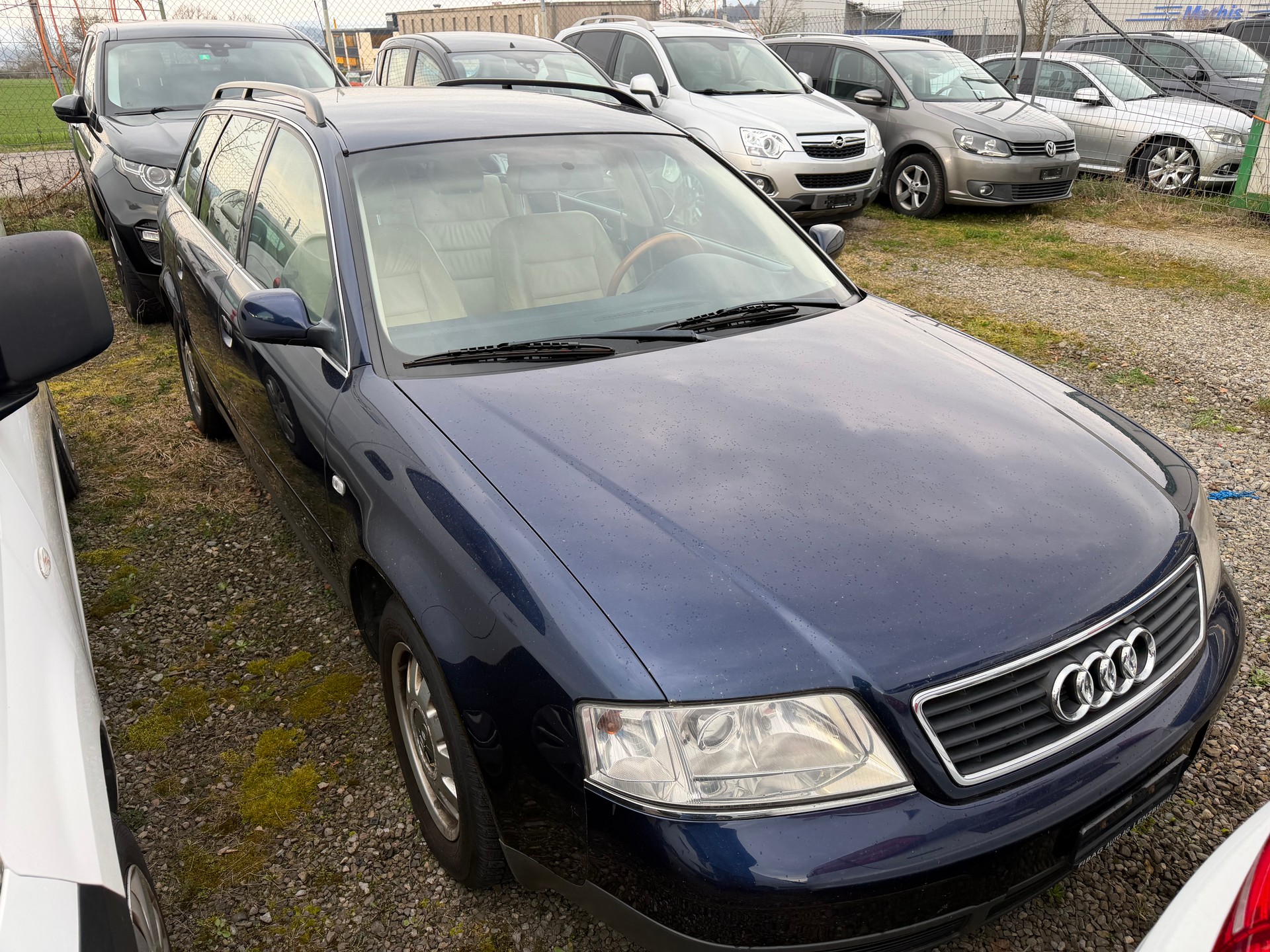 AUDI A6 Avant 2.4 Ambiente-image-1