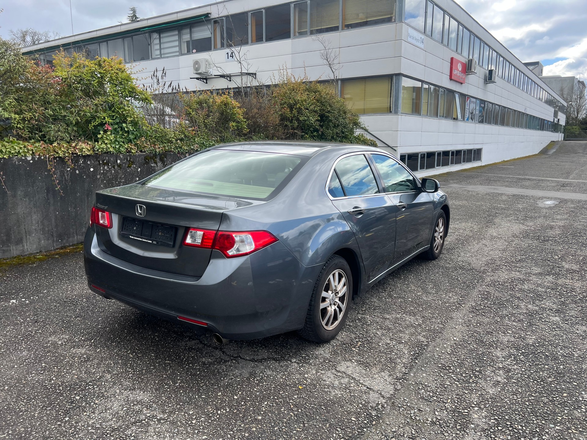 HONDA Accord 2.0i 16V Elegance-image-4