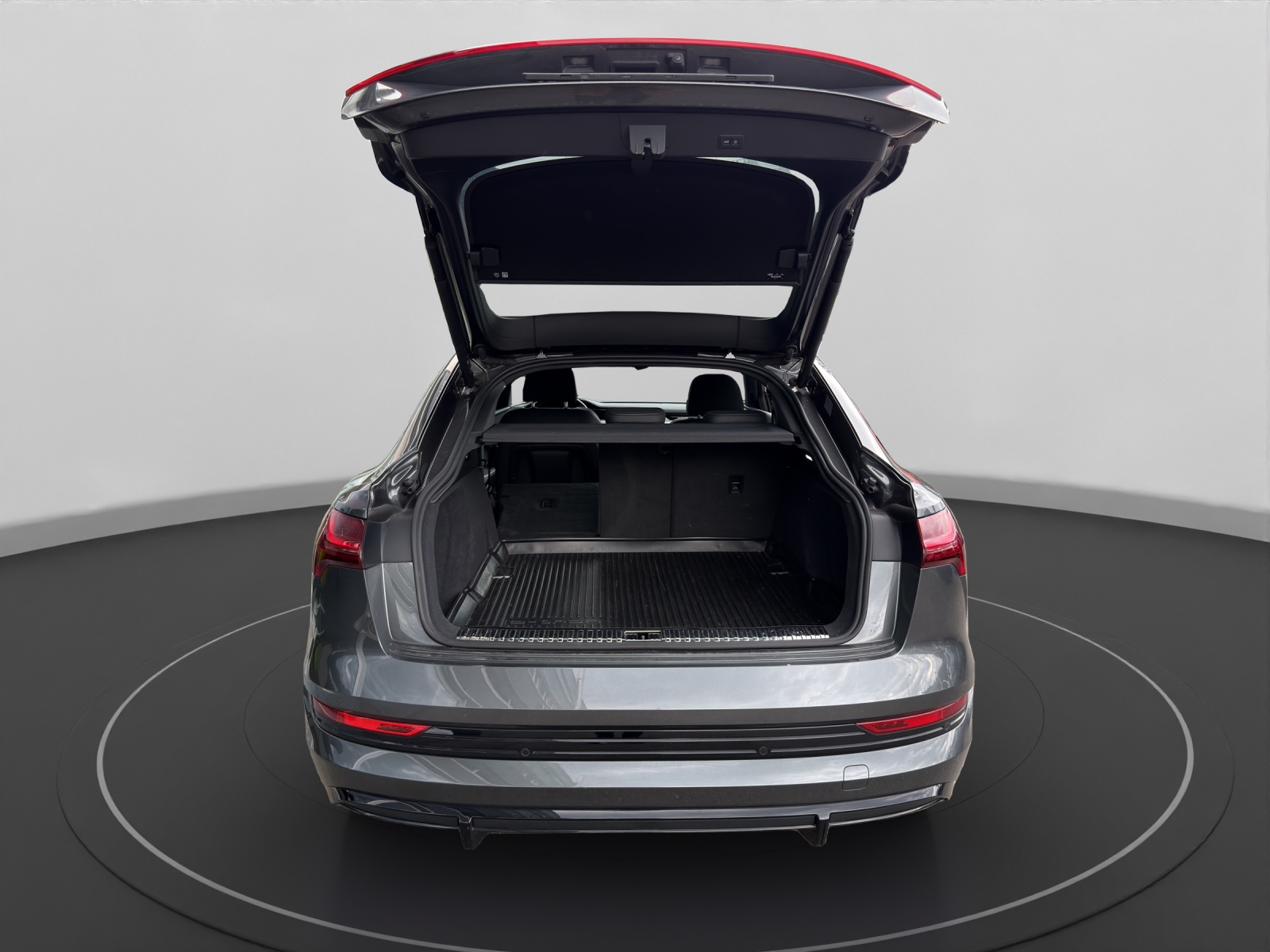 AUDI e-tron Sportback 55 S Line quattro-image-8