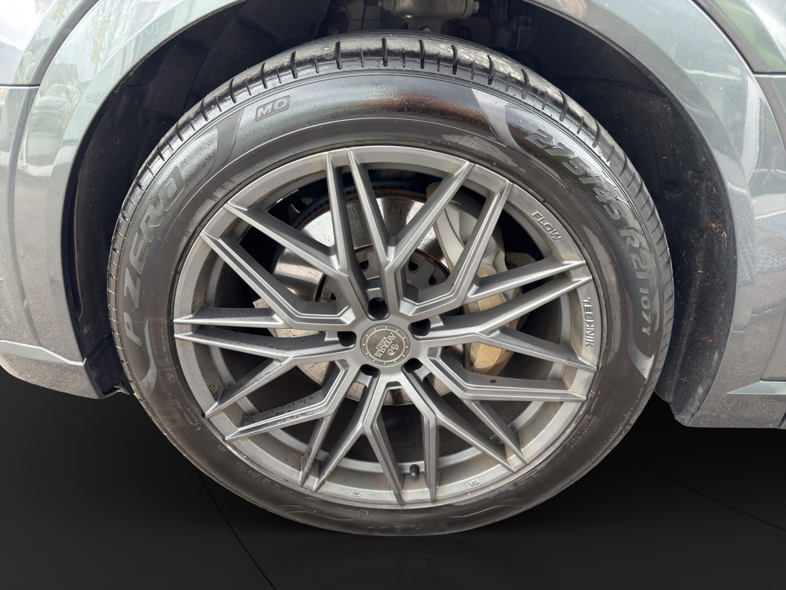 AUDI e-tron Sportback 55 S Line quattro-image-10