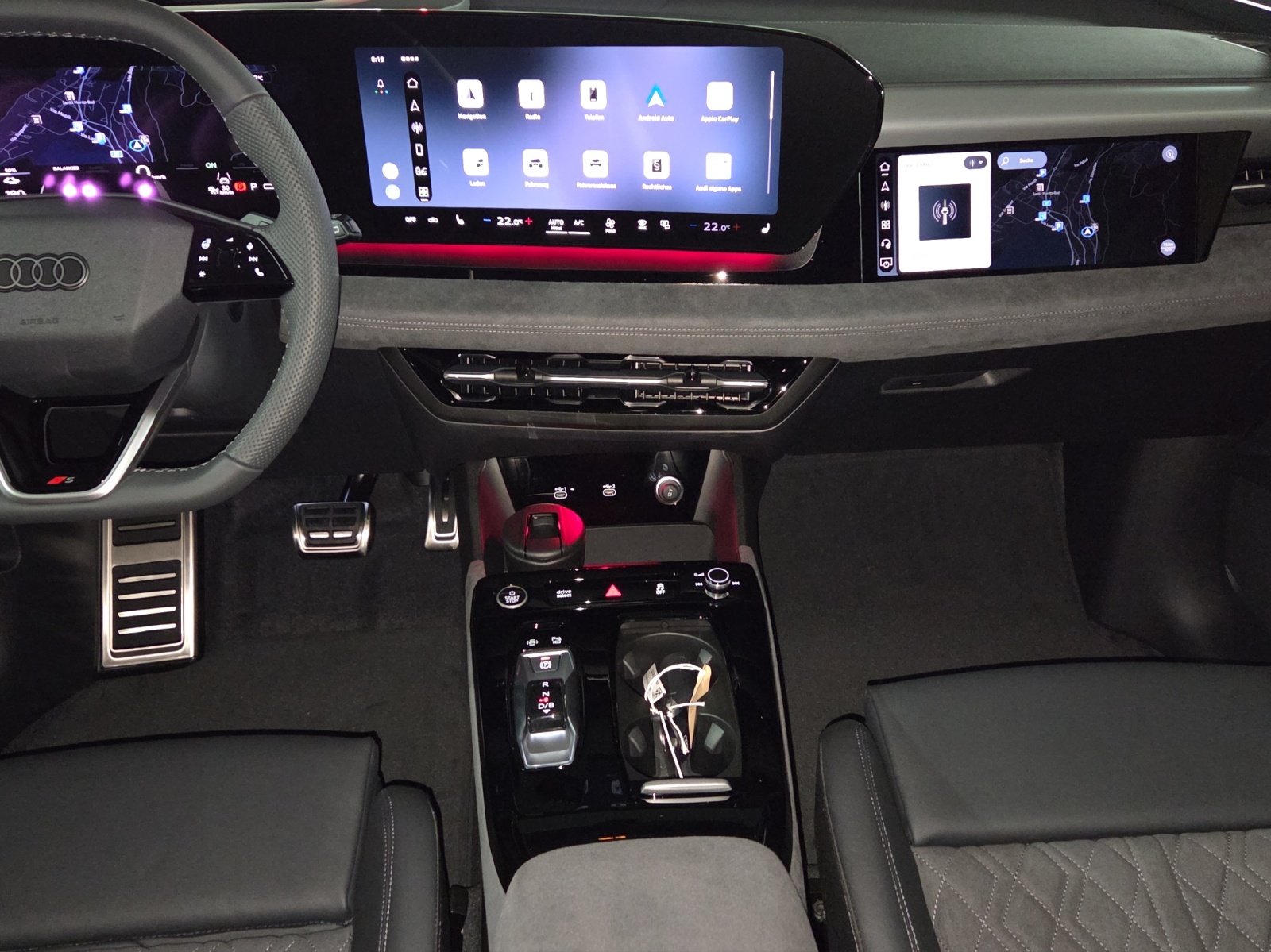 AUDI Q6 e-tron quattro-image-6