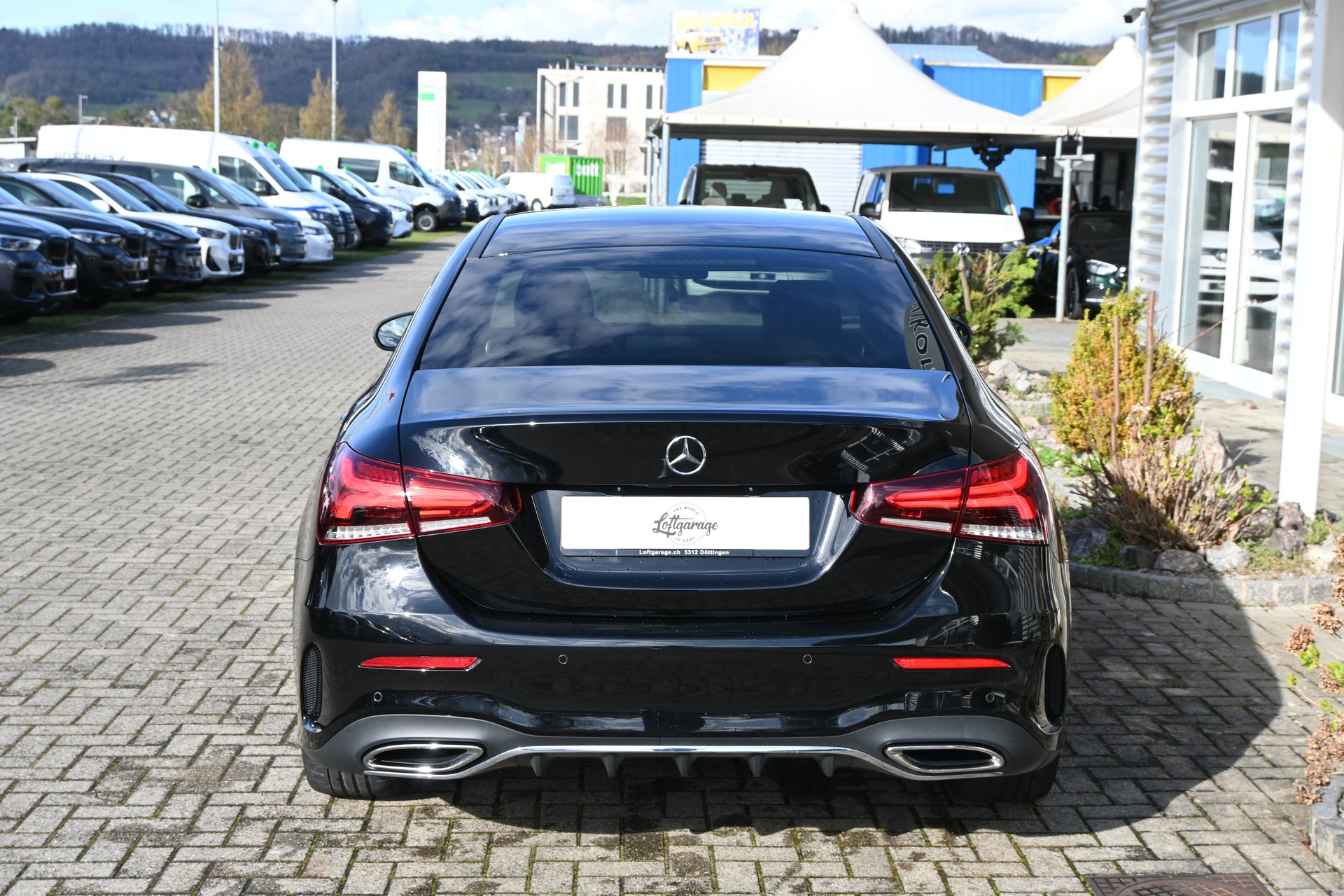 MERCEDES-BENZ A 250 Sedan 4Matic AMG Line 4Matic 7G-DCT 4x4-showroom-element-3