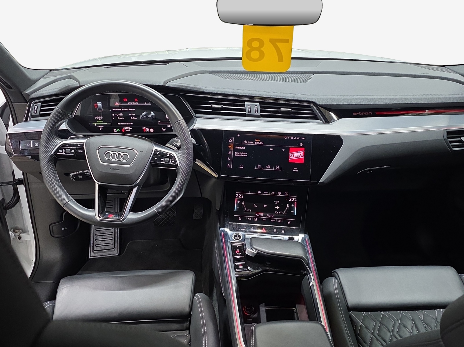AUDI e-tron 55 Sportback S Line Black Edition quattro-image-9