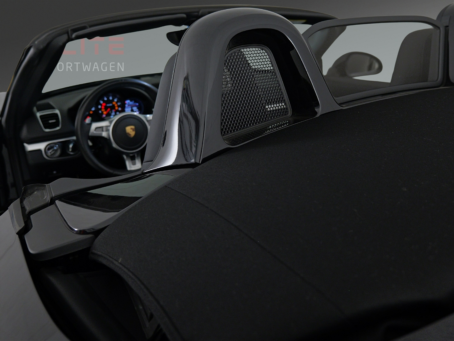 PORSCHE Boxster 2.7 Black Edition-image-3